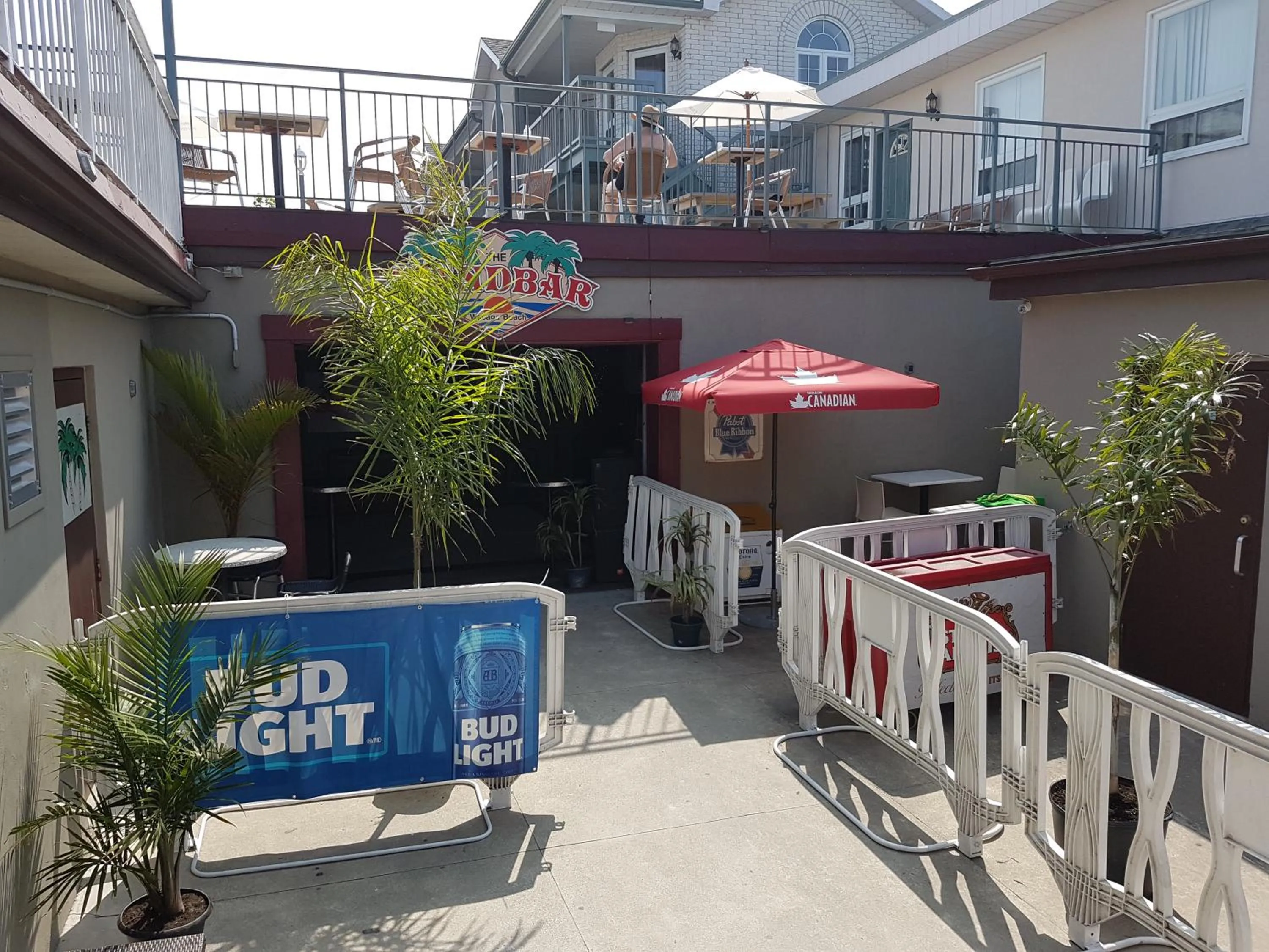 Alcoholic drinks in Lakeview Resort Motel