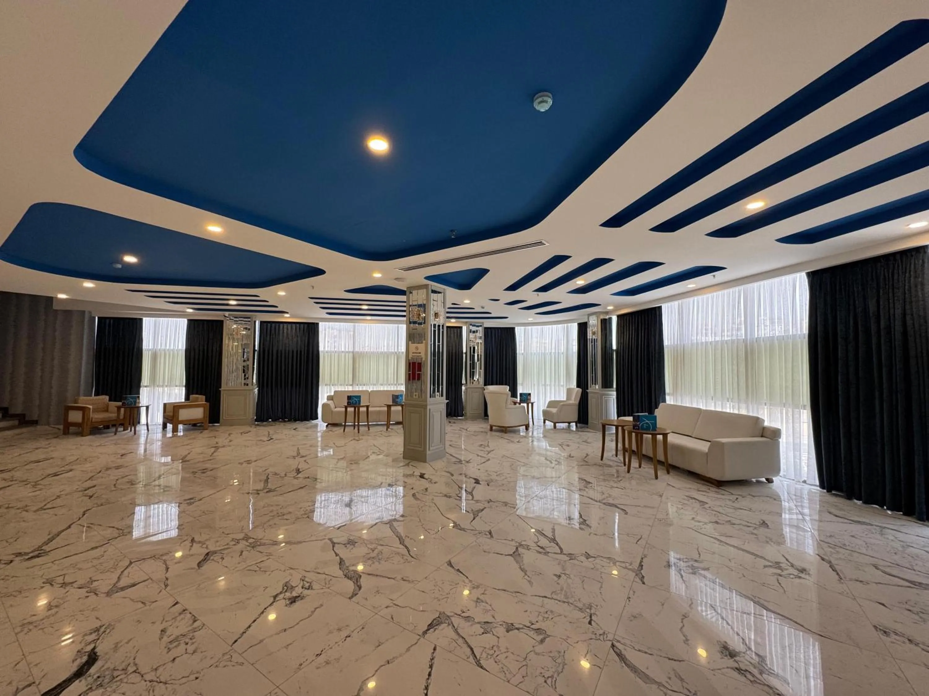 Lobby or reception in Titanik Baku