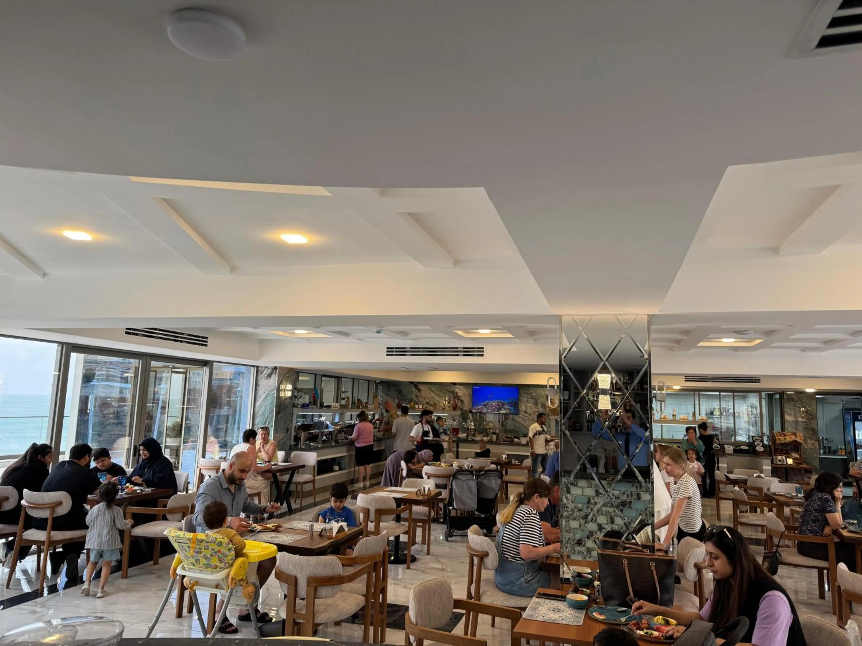 Breakfast in Titanik Baku