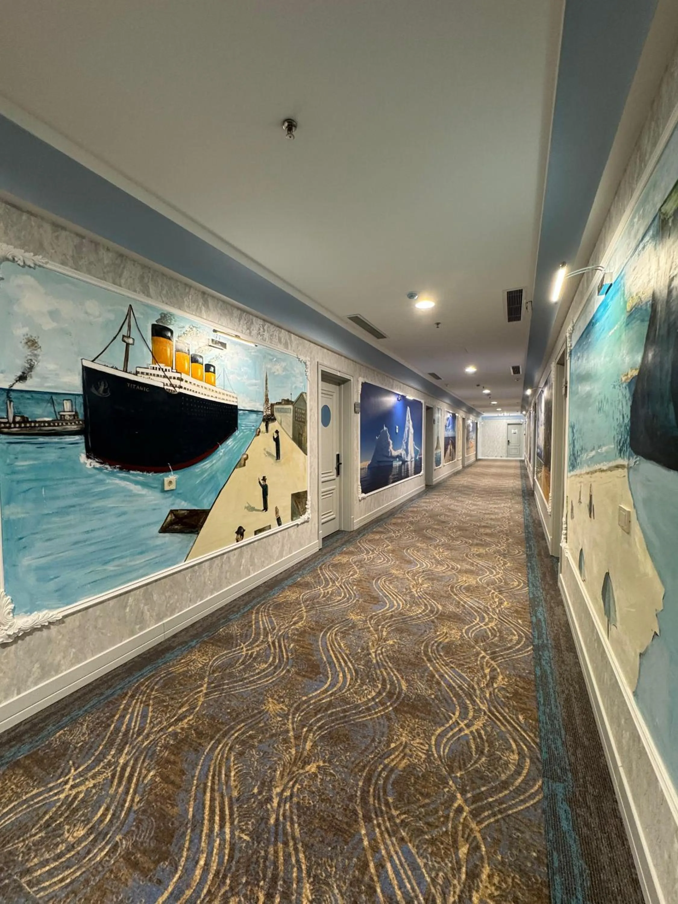 Decorative detail in Titanik Baku