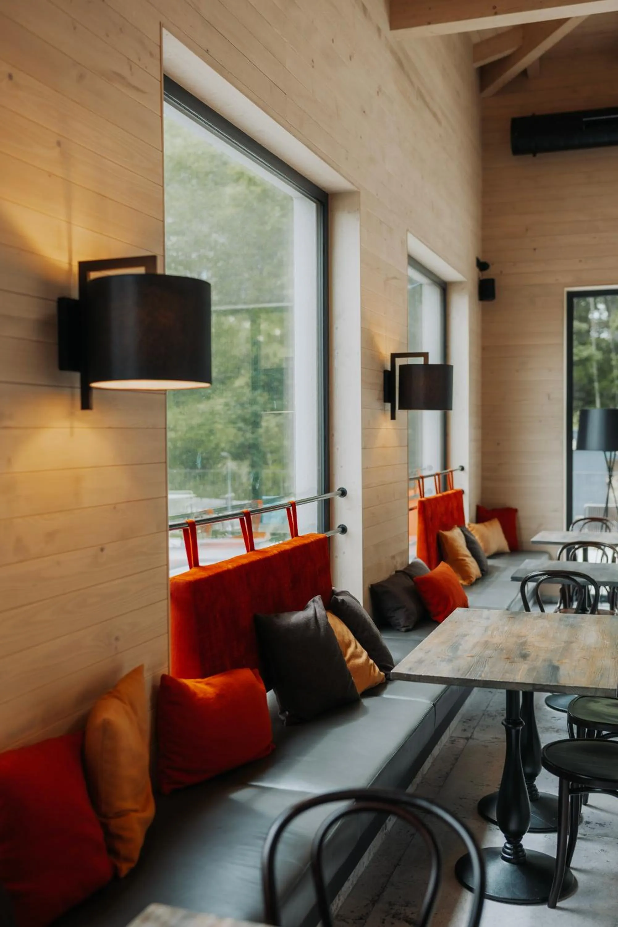 Lounge or bar in IKUNA Naturresort