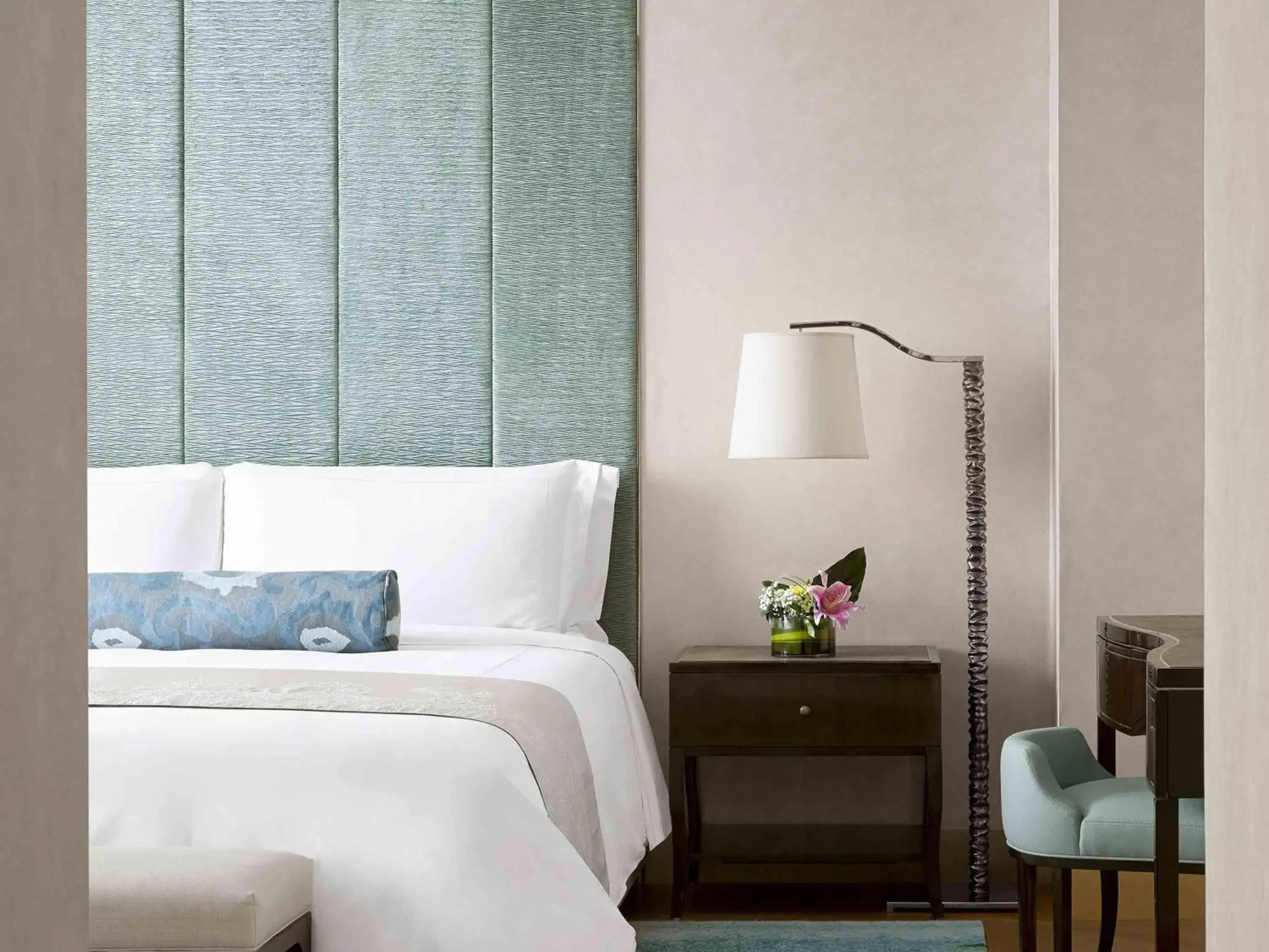 Gallery Suite in Raffles Jakarta Gallery Suite in Raffles Jakarta