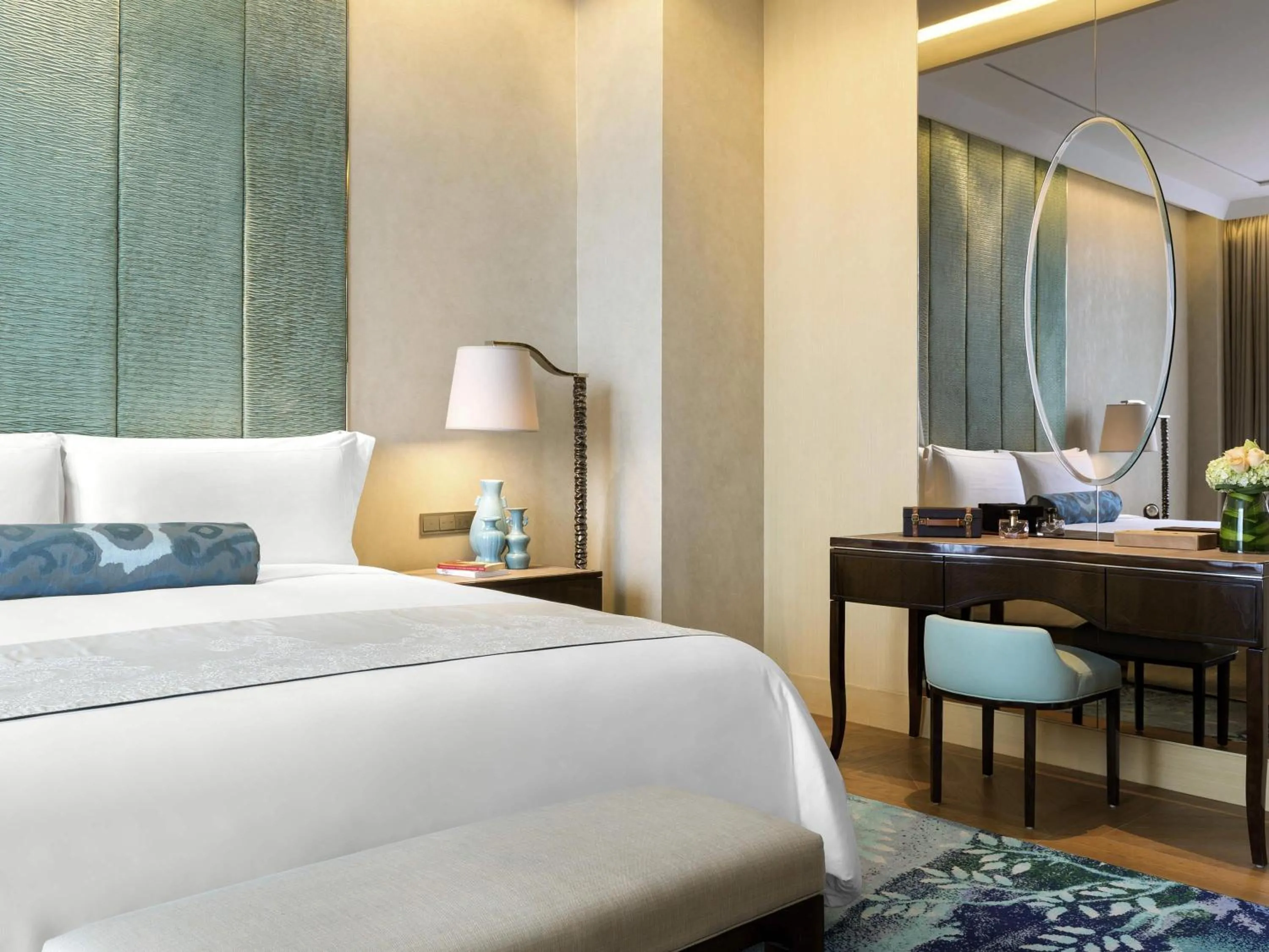 Bedroom, Bed in Raffles Jakarta