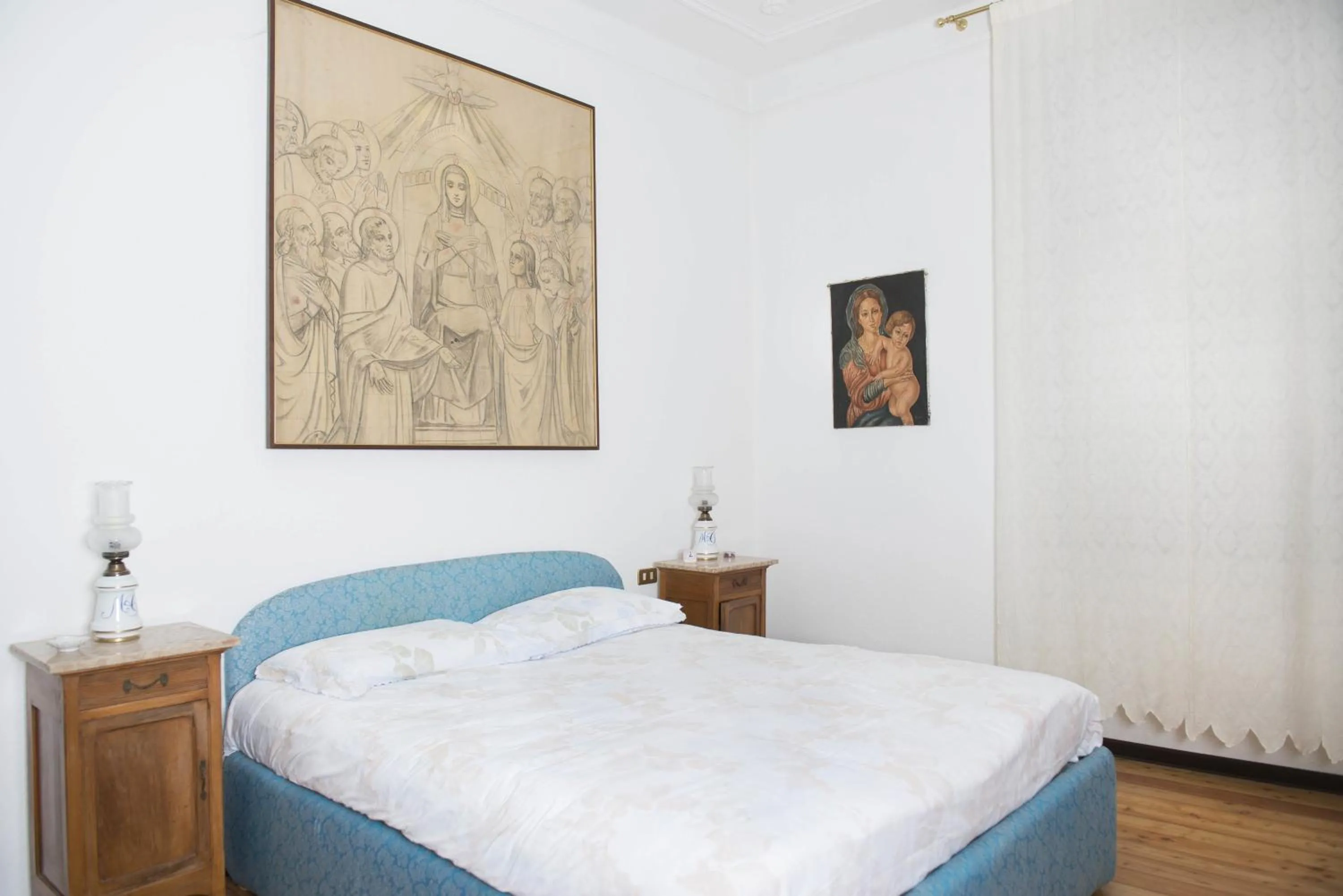 Bed in Villa Pinetina B&B