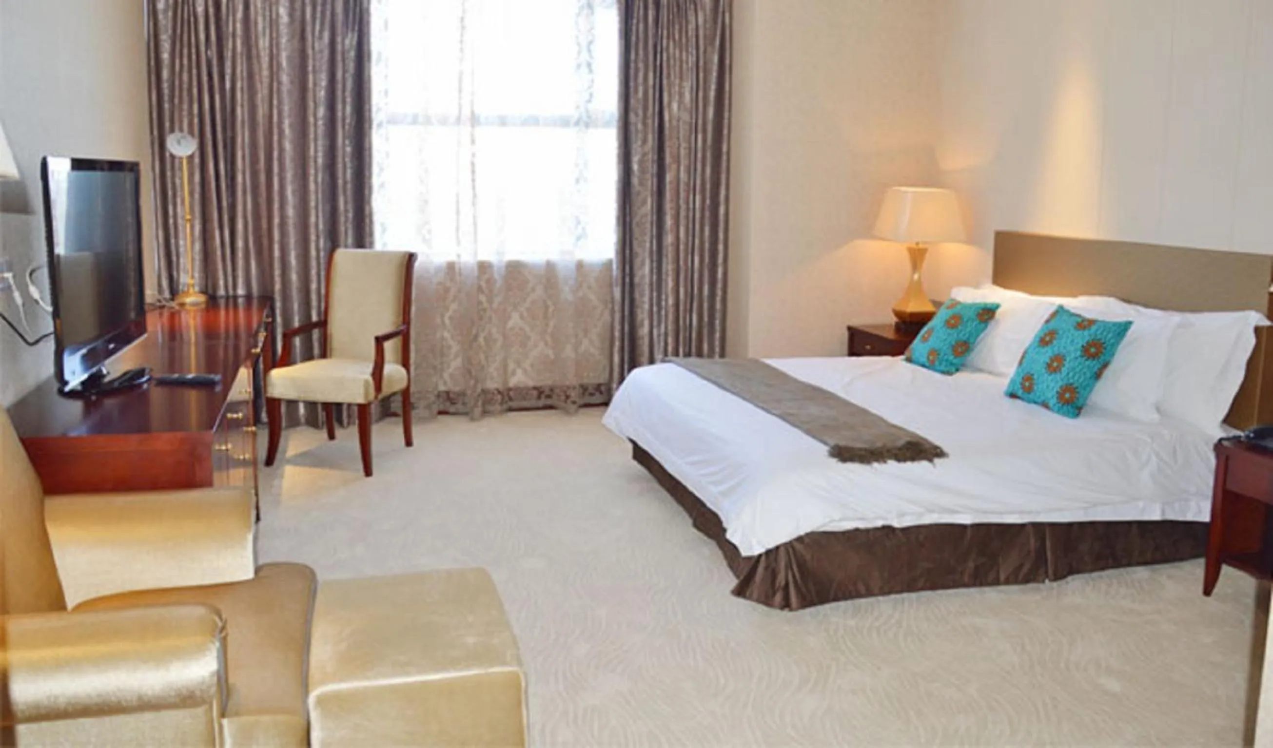 Bed in President Hotel at Umodzi Park