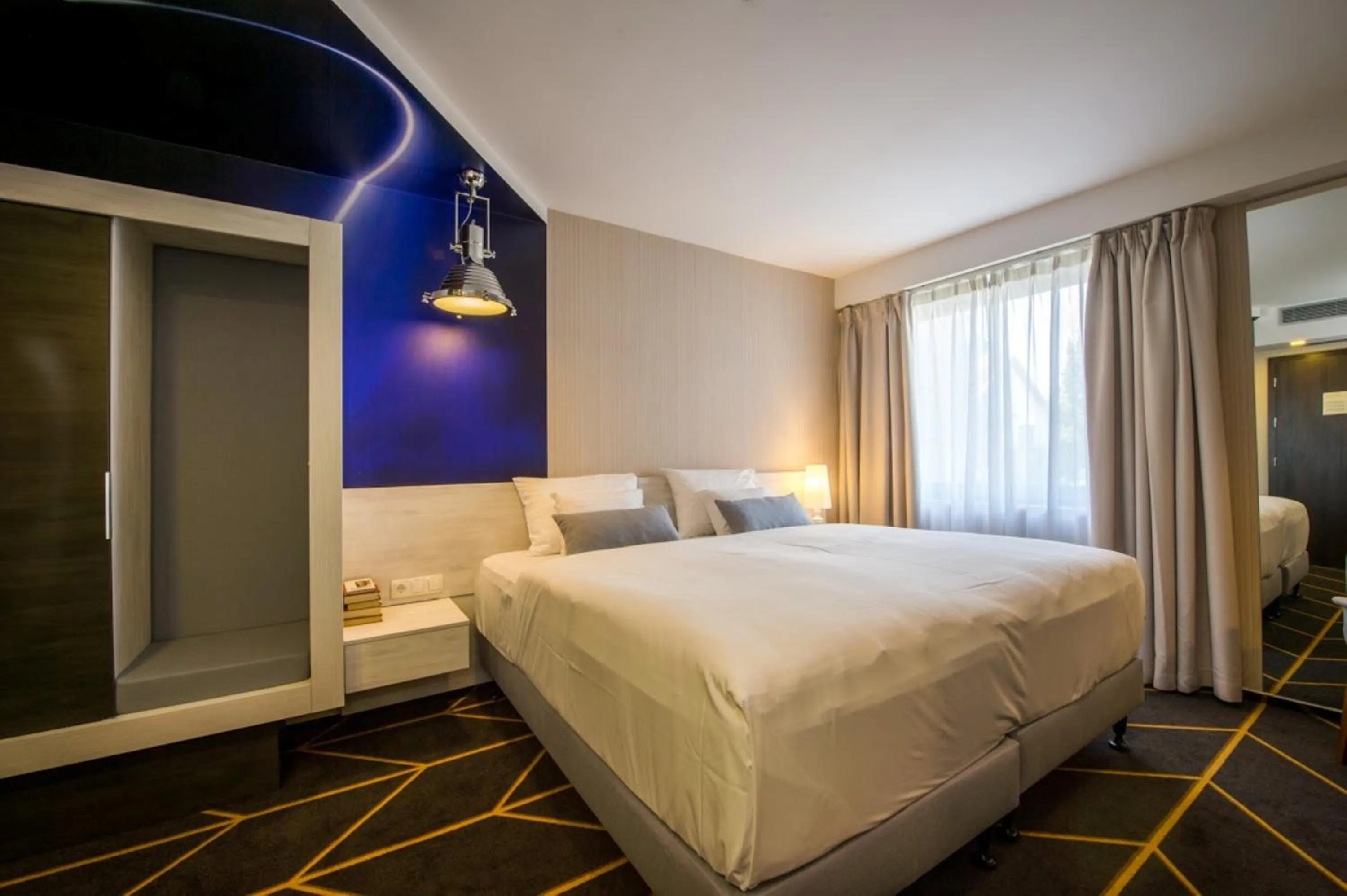 Bedroom, Bed in Science Hotel