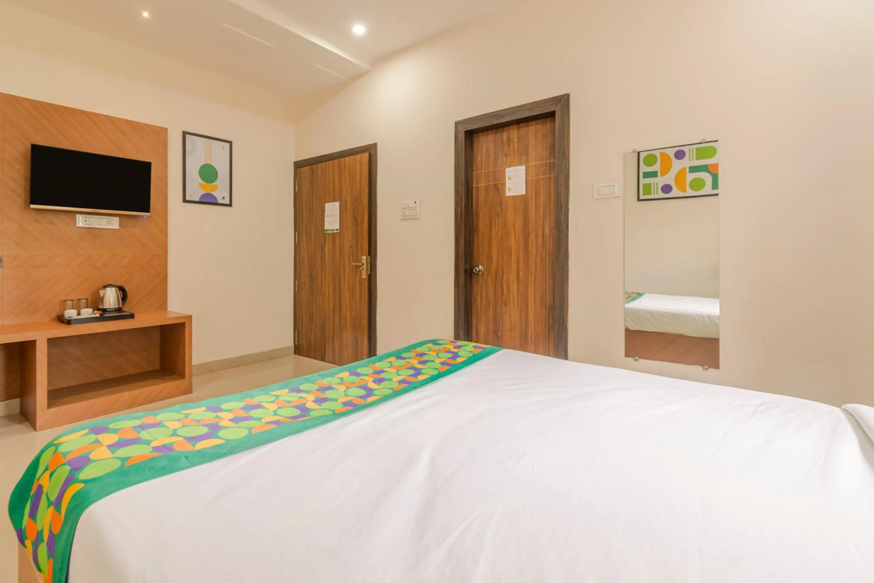 Bedroom, Bed in Treebo Raj Palace