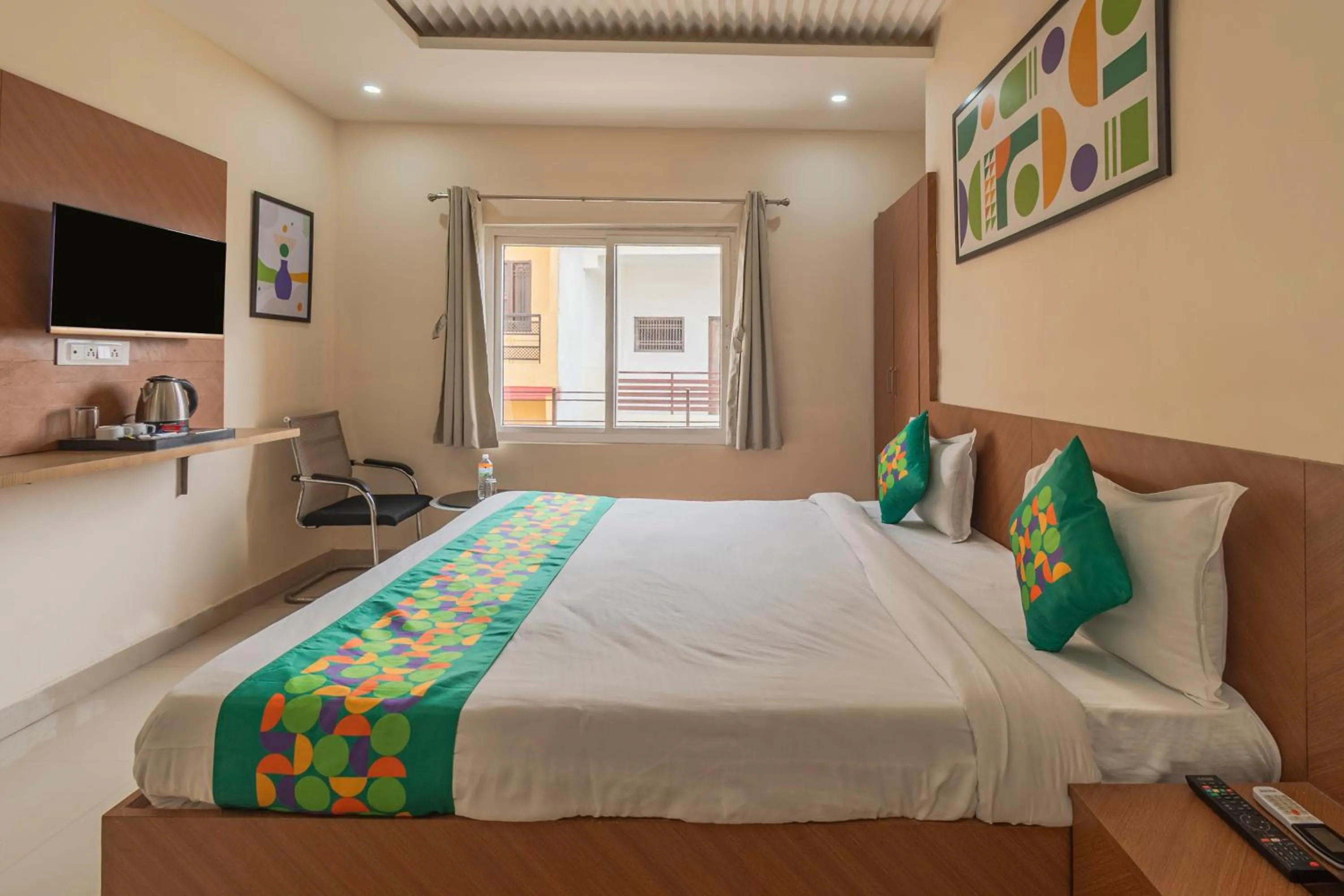 Bedroom, Bed in Treebo Raj Palace