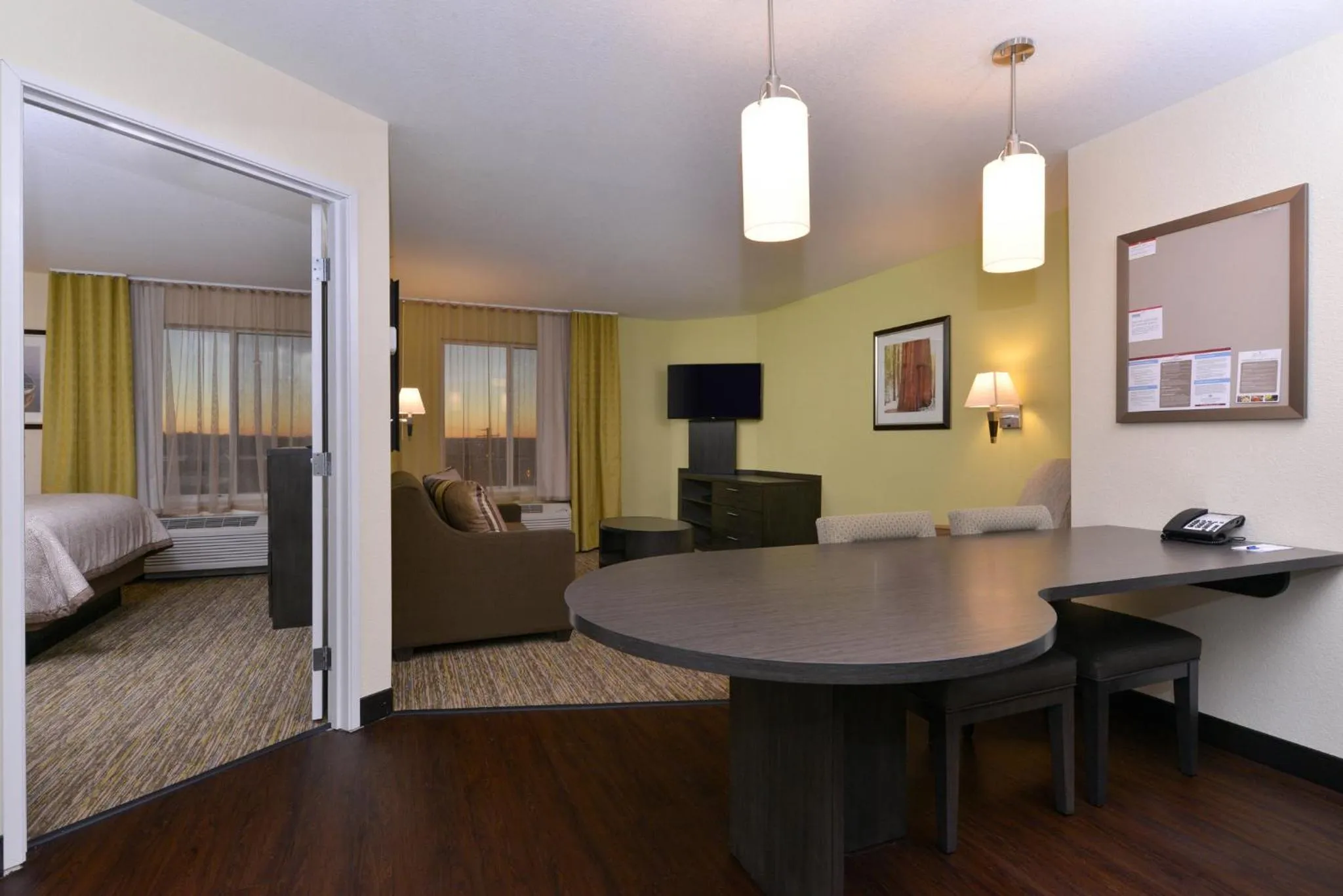 Photo of the whole room, Bed in Candlewood Suites Casper by IHG