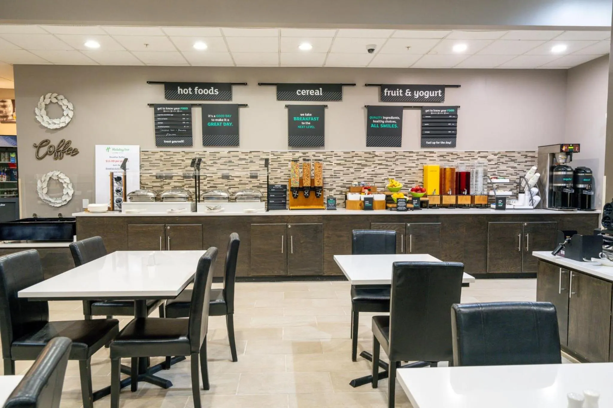 Restaurant/places to eat in Holiday Inn Murfreesboro by IHG