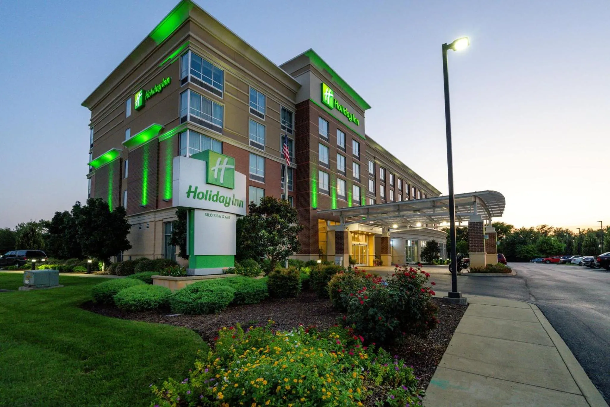 Property building in Holiday Inn Murfreesboro by IHG