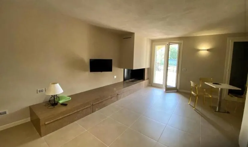 Vela di Soleville camere con e senza vista lago con ristorante & pizzeria