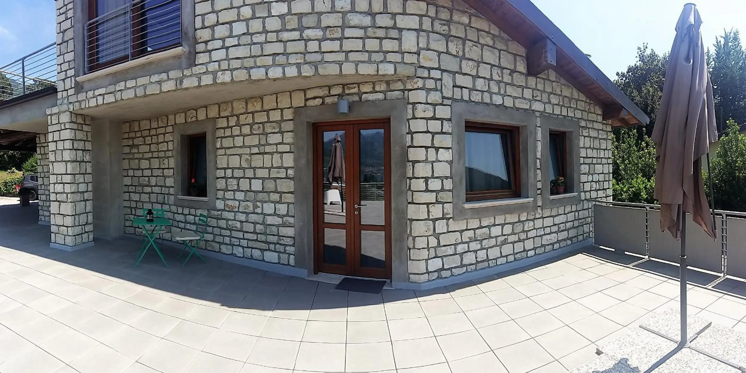 Vela di Soleville camere con e senza vista lago con ristorante & pizzeria