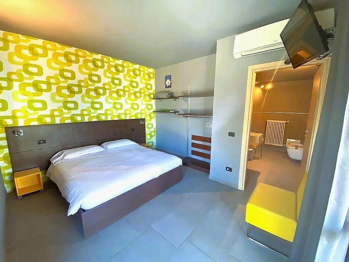 Bed in Vela di Soleville camere con e senza vista lago con ristorante & pizzeria