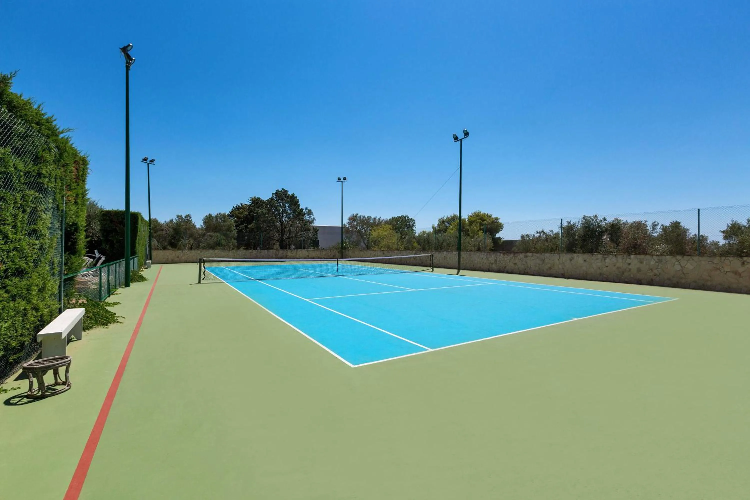 Tennis court in Villa Maria Clara by Perle di Puglia