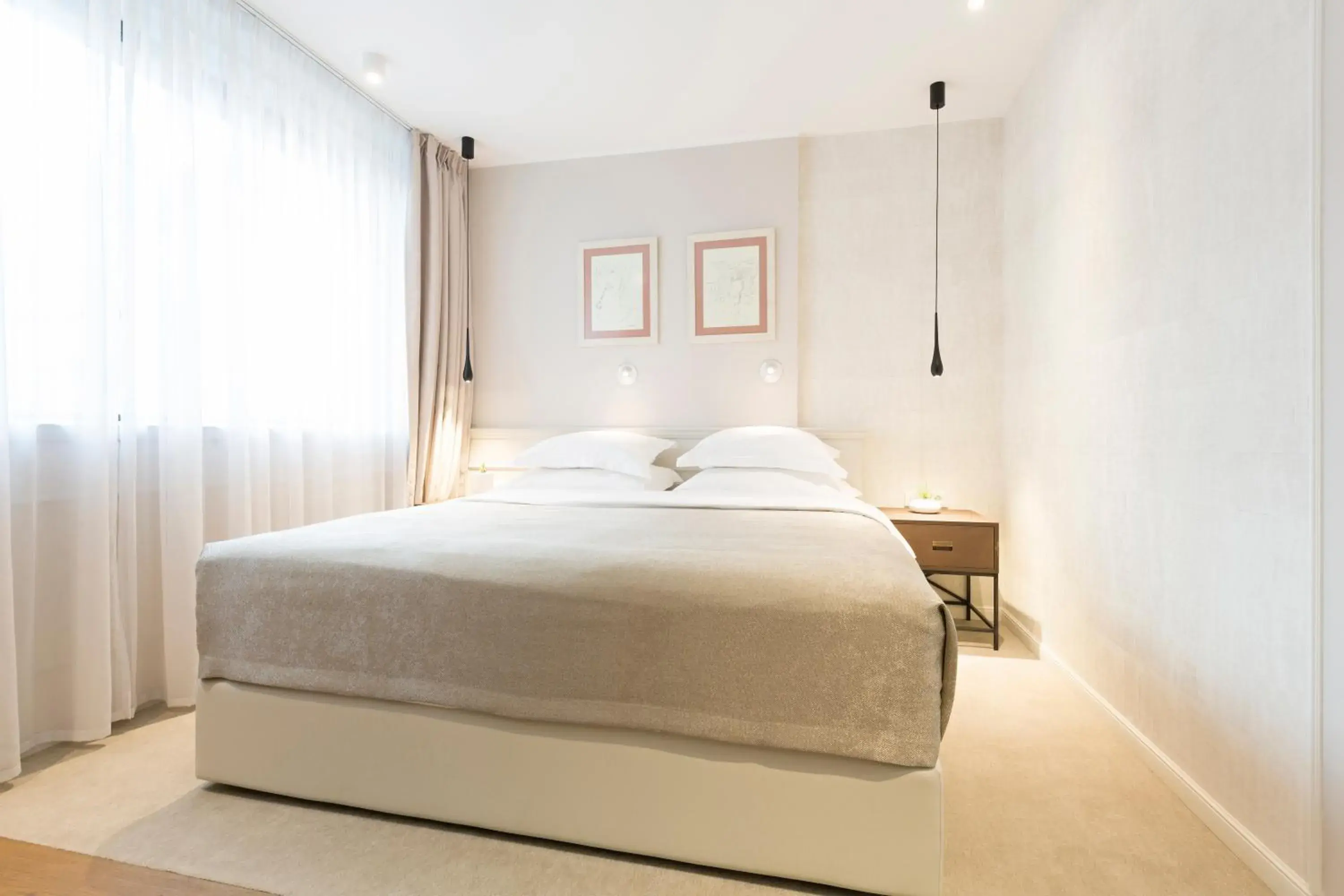 Standard Single Room in Envoy Hotel Standard Single Room in Envoy Hotel