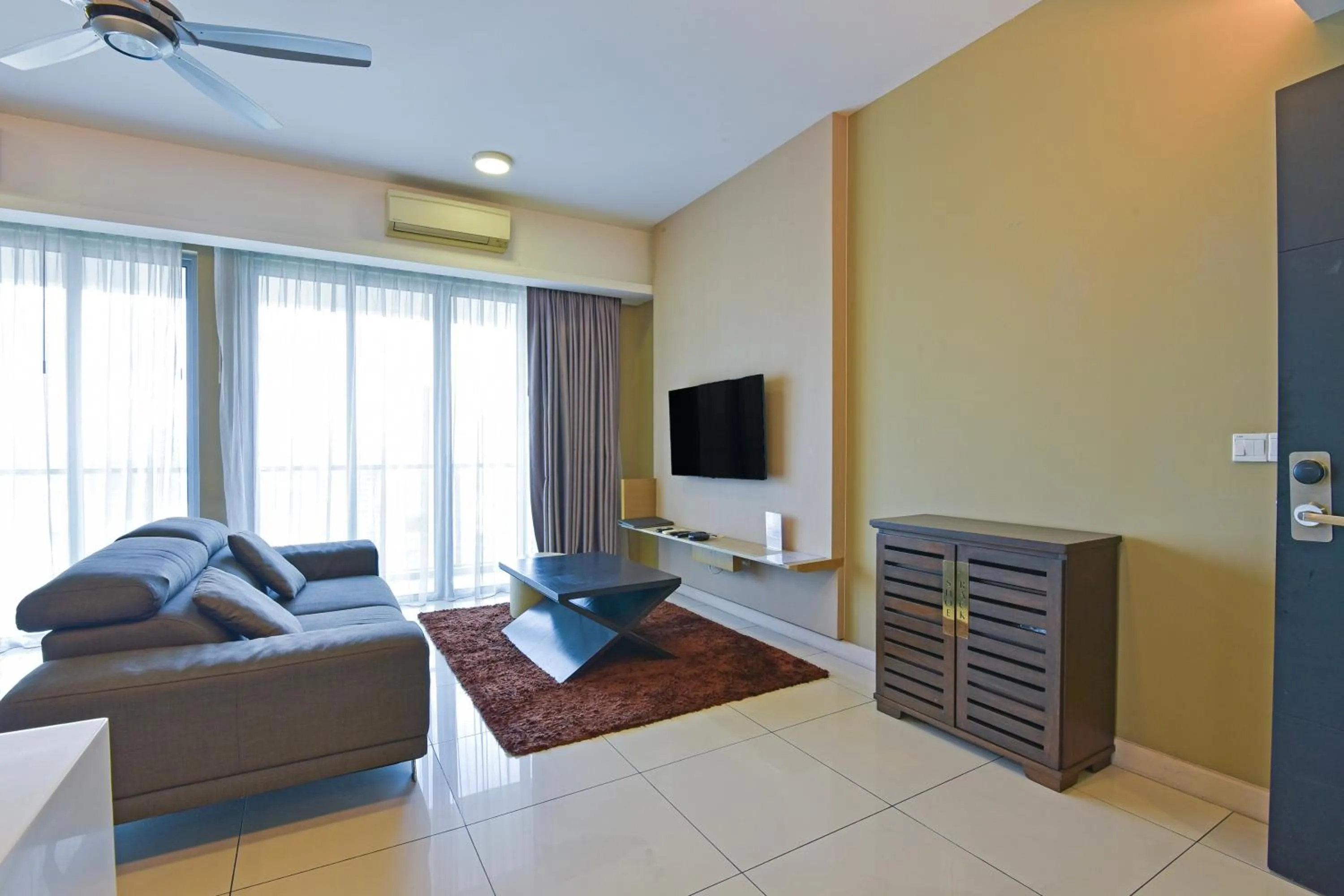 Living room in Sunday Hotel Near Petronas Twin Tower Formerly Suasana Suites
