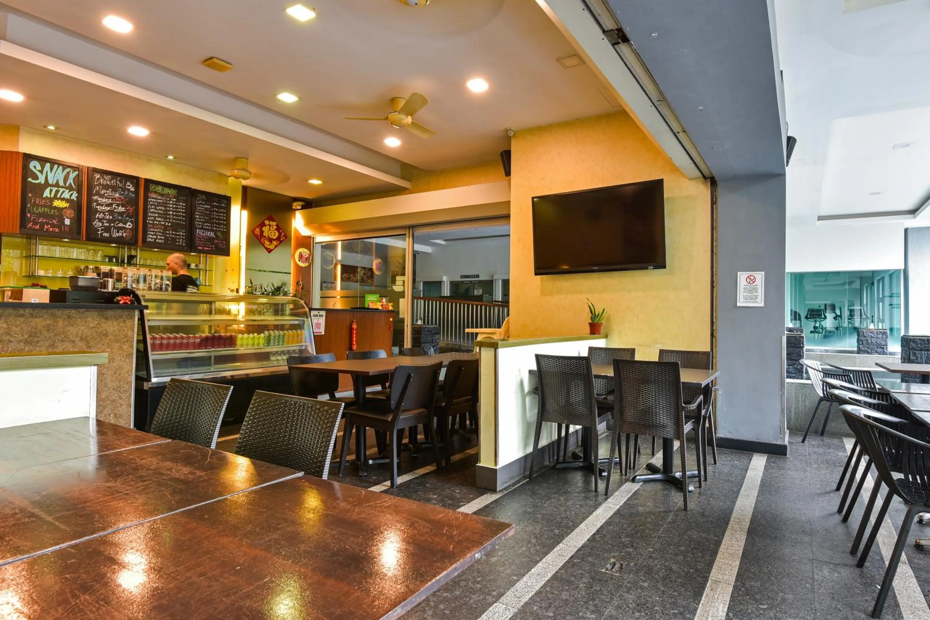 Restaurant/places to eat in Sunday Hotel Near Petronas Twin Tower Formerly Suasana Suites