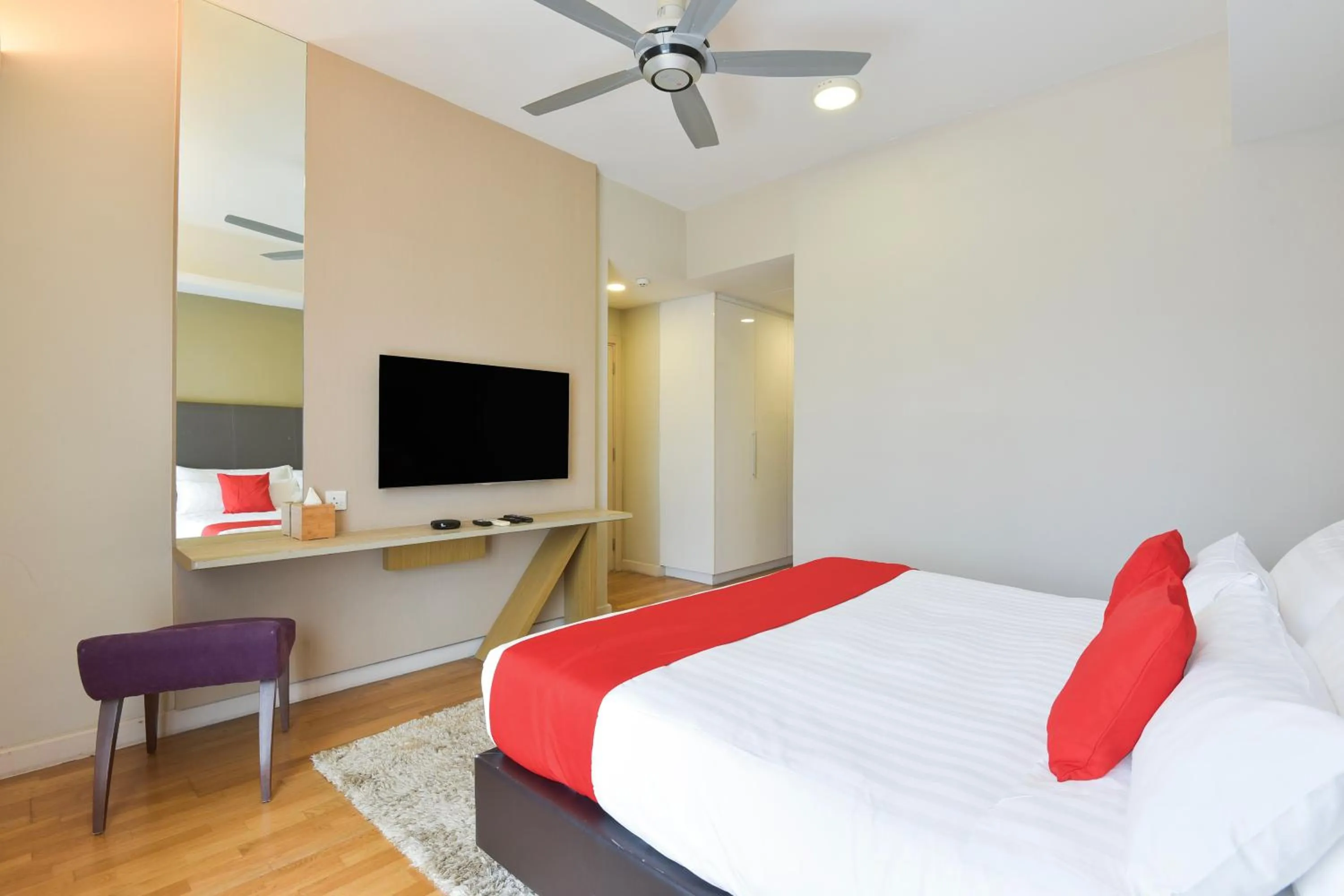 Bedroom, Bed in Sunday Hotel Near Petronas Twin Tower Formerly Suasana Suites