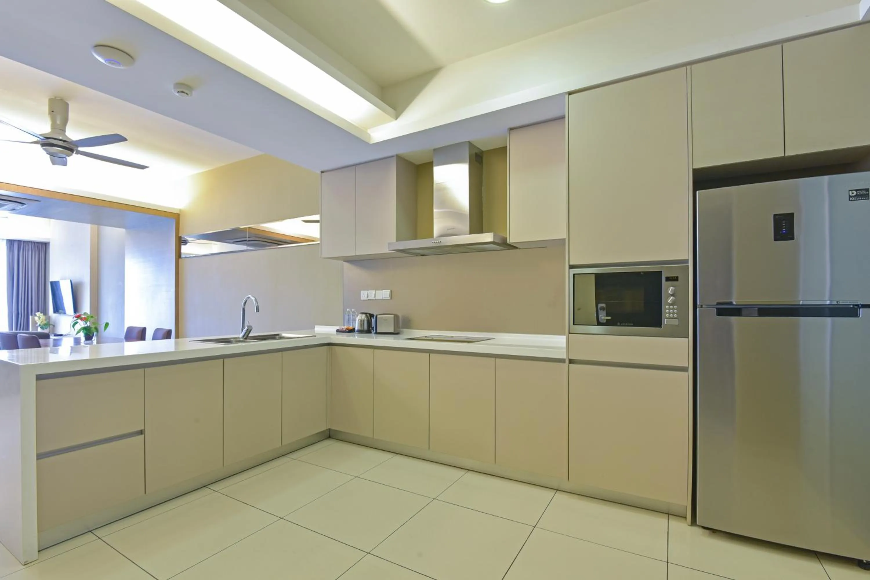 Kitchen or kitchenette in Sunday Hotel Near Petronas Twin Tower Formerly Suasana Suites