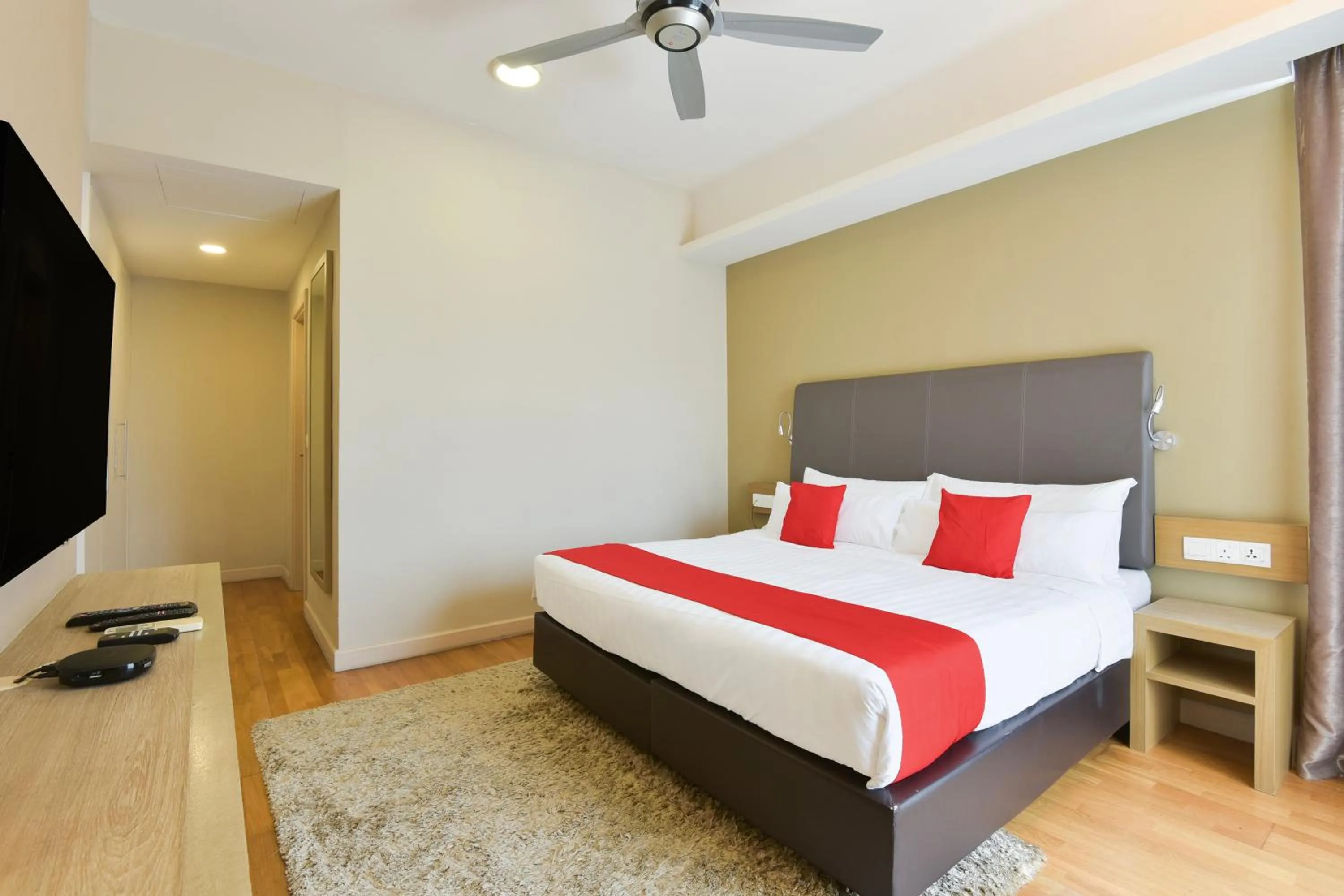 Bedroom, Bed in Sunday Hotel Near Petronas Twin Tower Formerly Suasana Suites