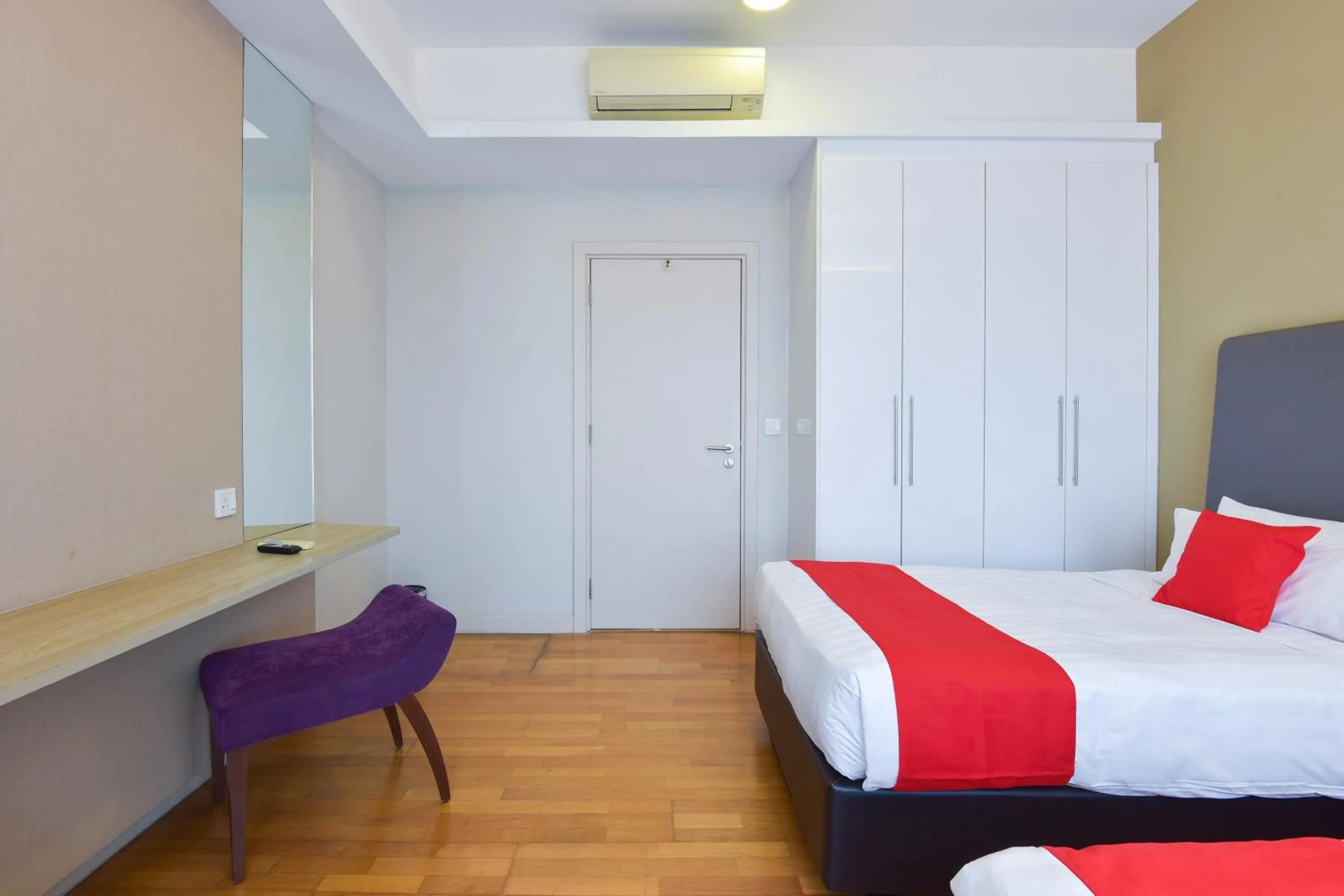 Bedroom, Bed in Sunday Hotel Near Petronas Twin Tower Formerly Suasana Suites