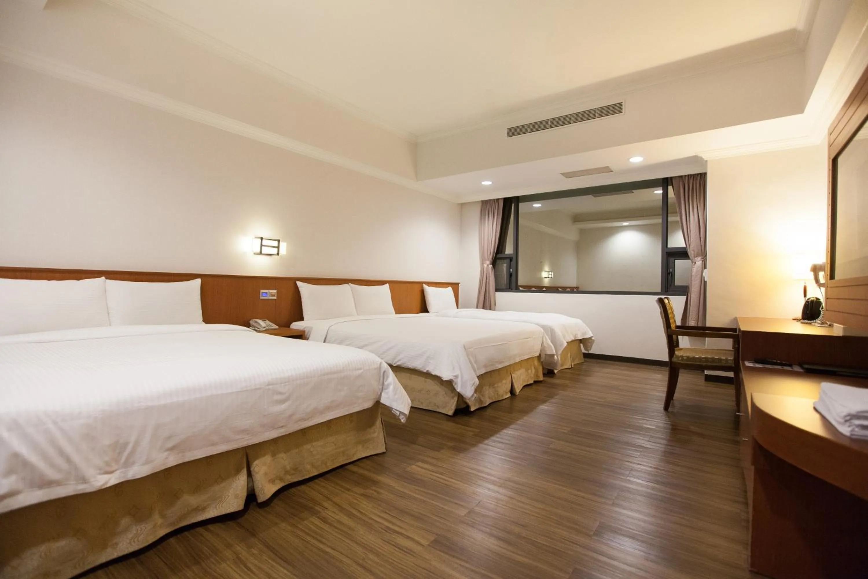 Photo of the whole room, Bed in F Hotel - Chiayi