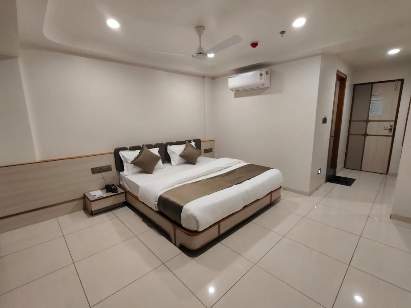 Photo of the whole room, Bed in Hotel Kozar