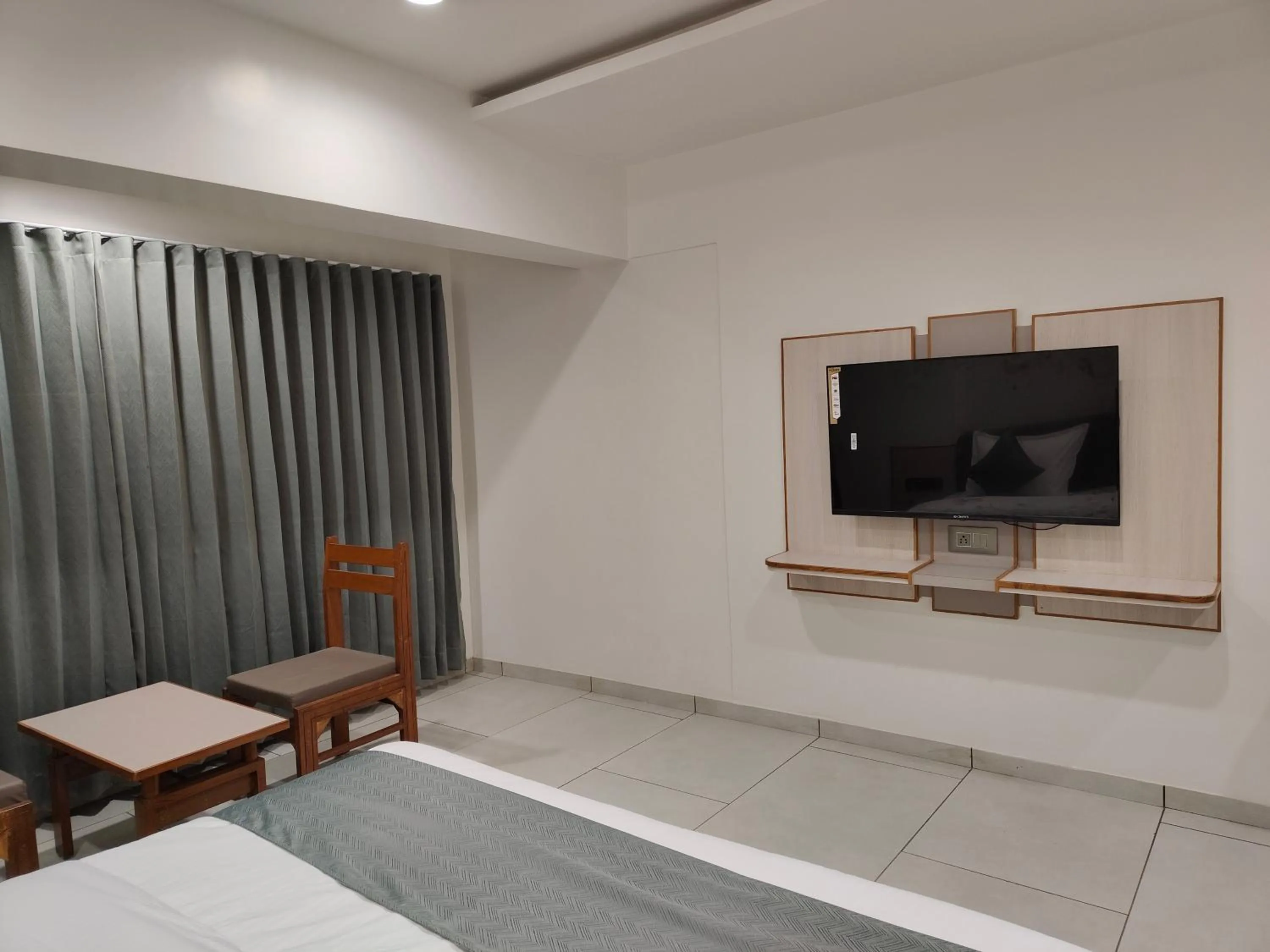 TV and multimedia, Bed in Hotel Kozar