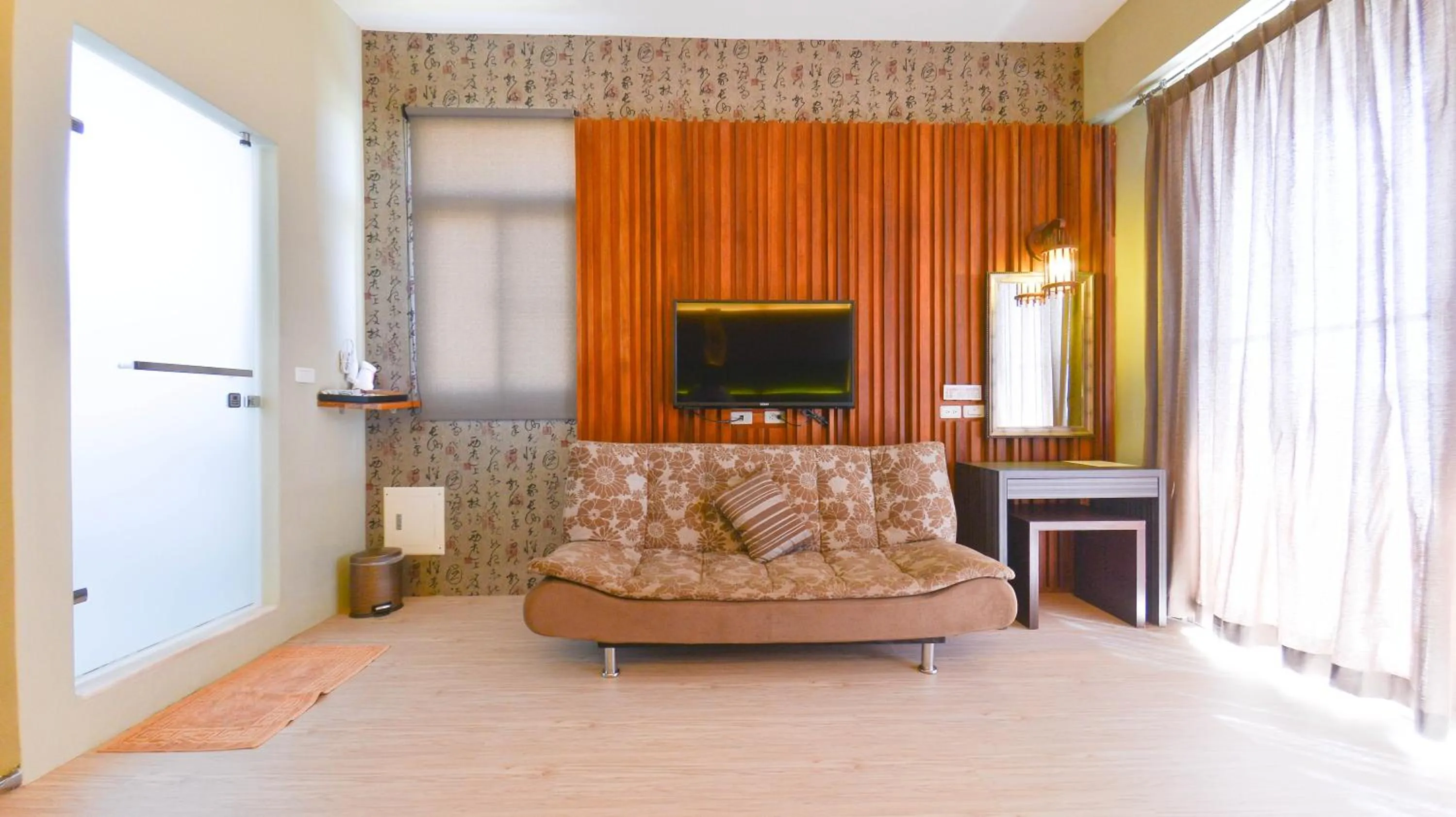 Photo of the whole room, Bed in Minsuku B&B