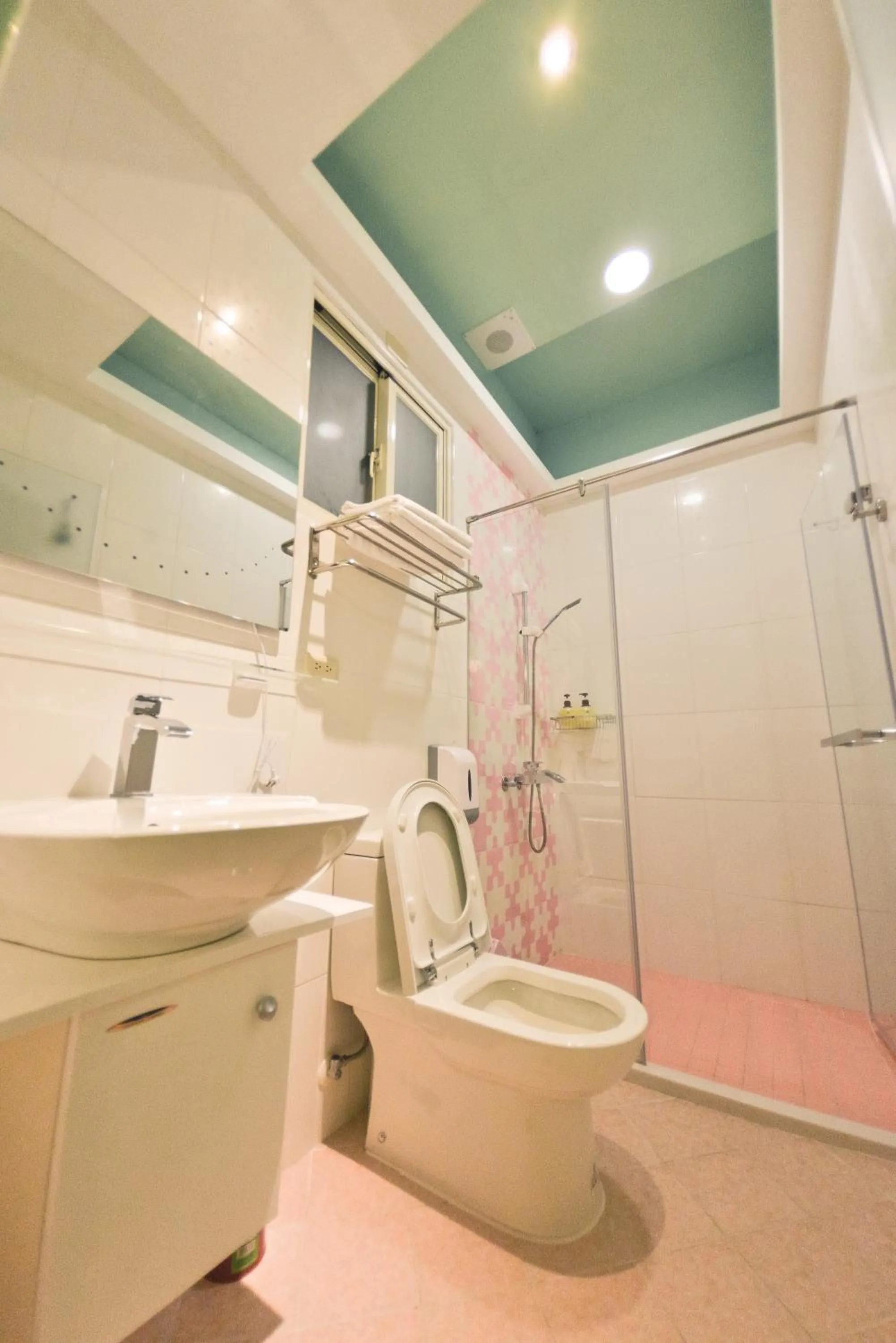 Shower in Minsuku B&B