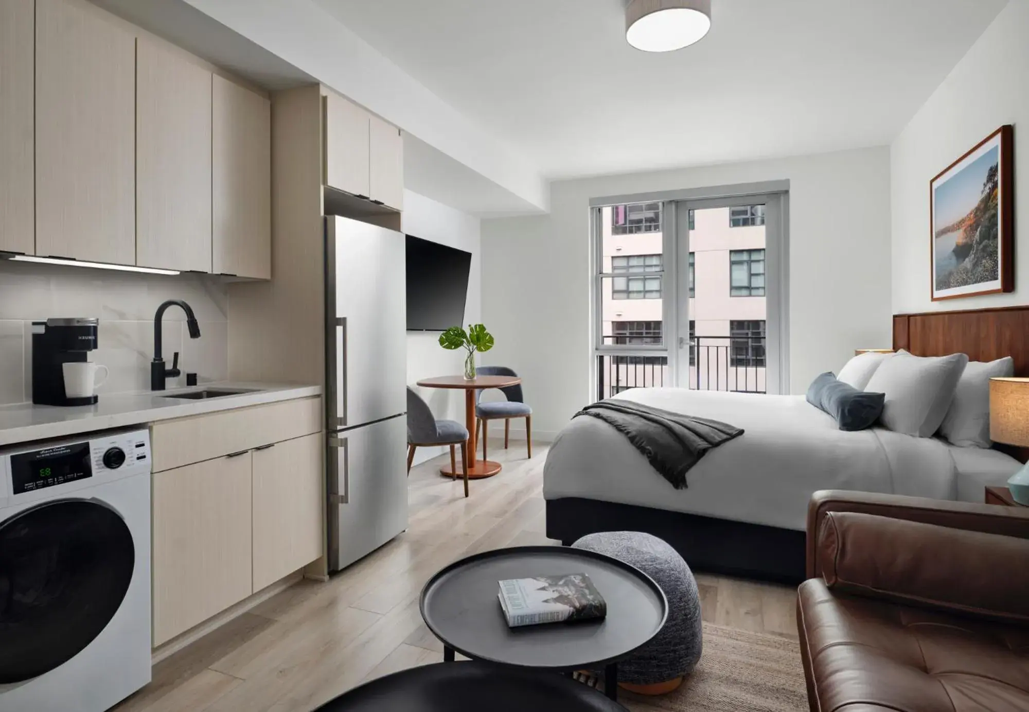 Deluxe Studio in Sentral Gaslamp Quarter Deluxe Studio in Sentral Gaslamp Quarter