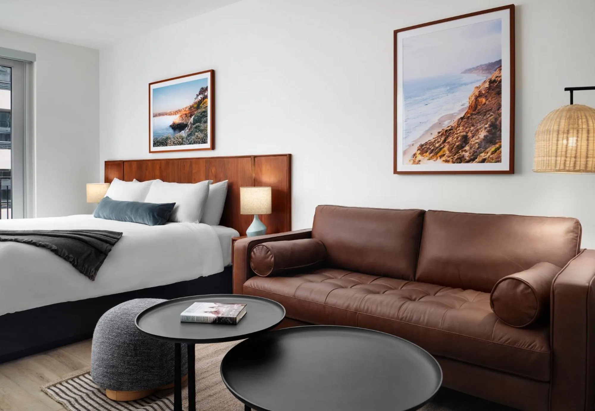 Seating area, Bed in Sentral Gaslamp Quarter