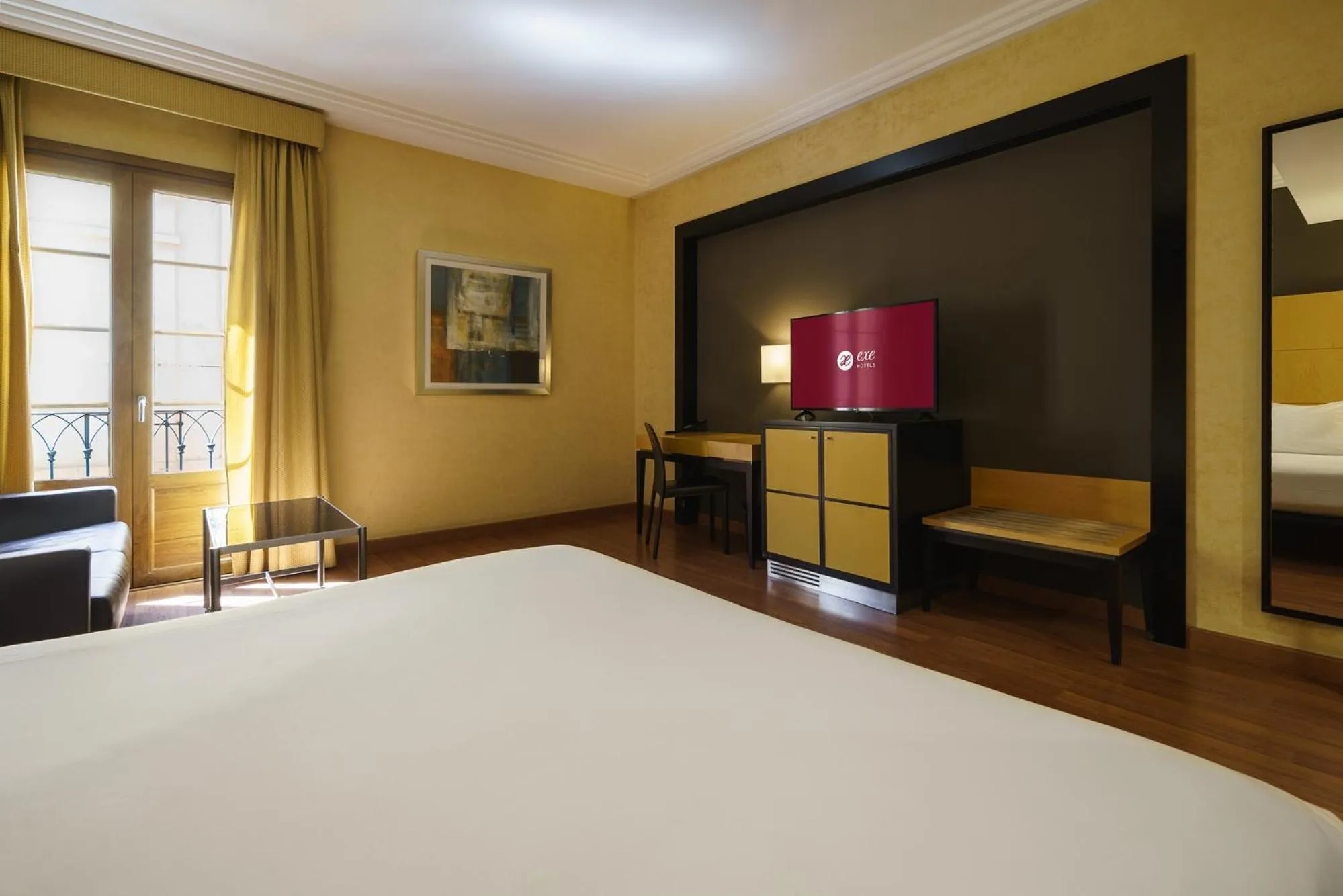 TV and multimedia, Bed in Exe Almería Centro