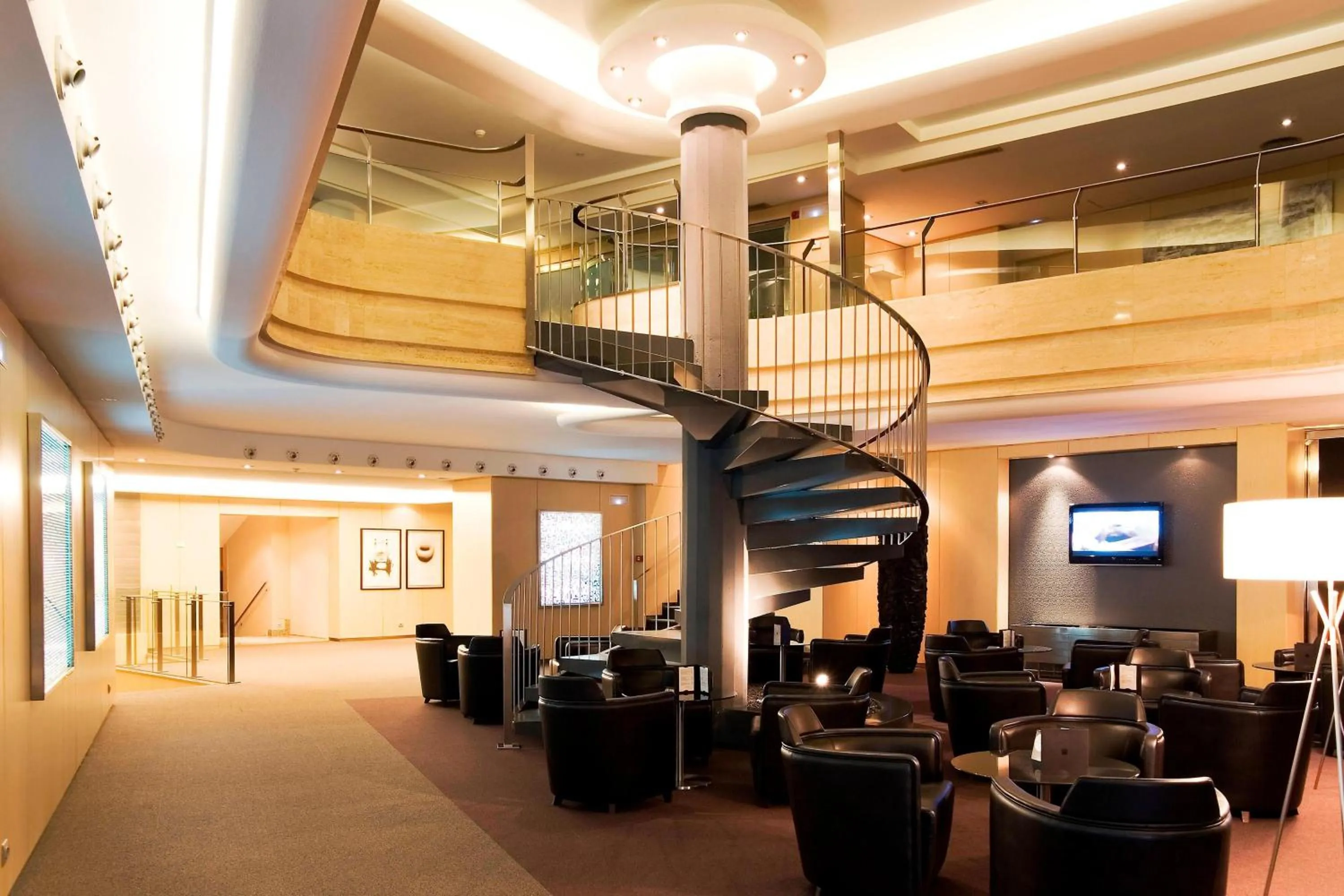 Lounge or bar in AC Hotel Almería by Marriott