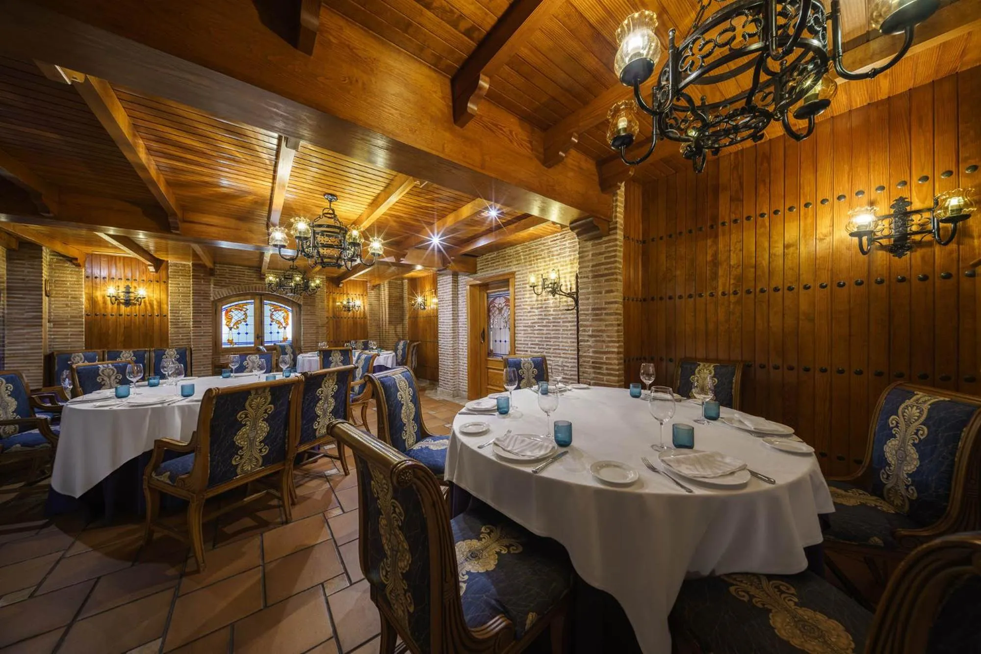 Restaurant/places to eat in Exe Almería Centro