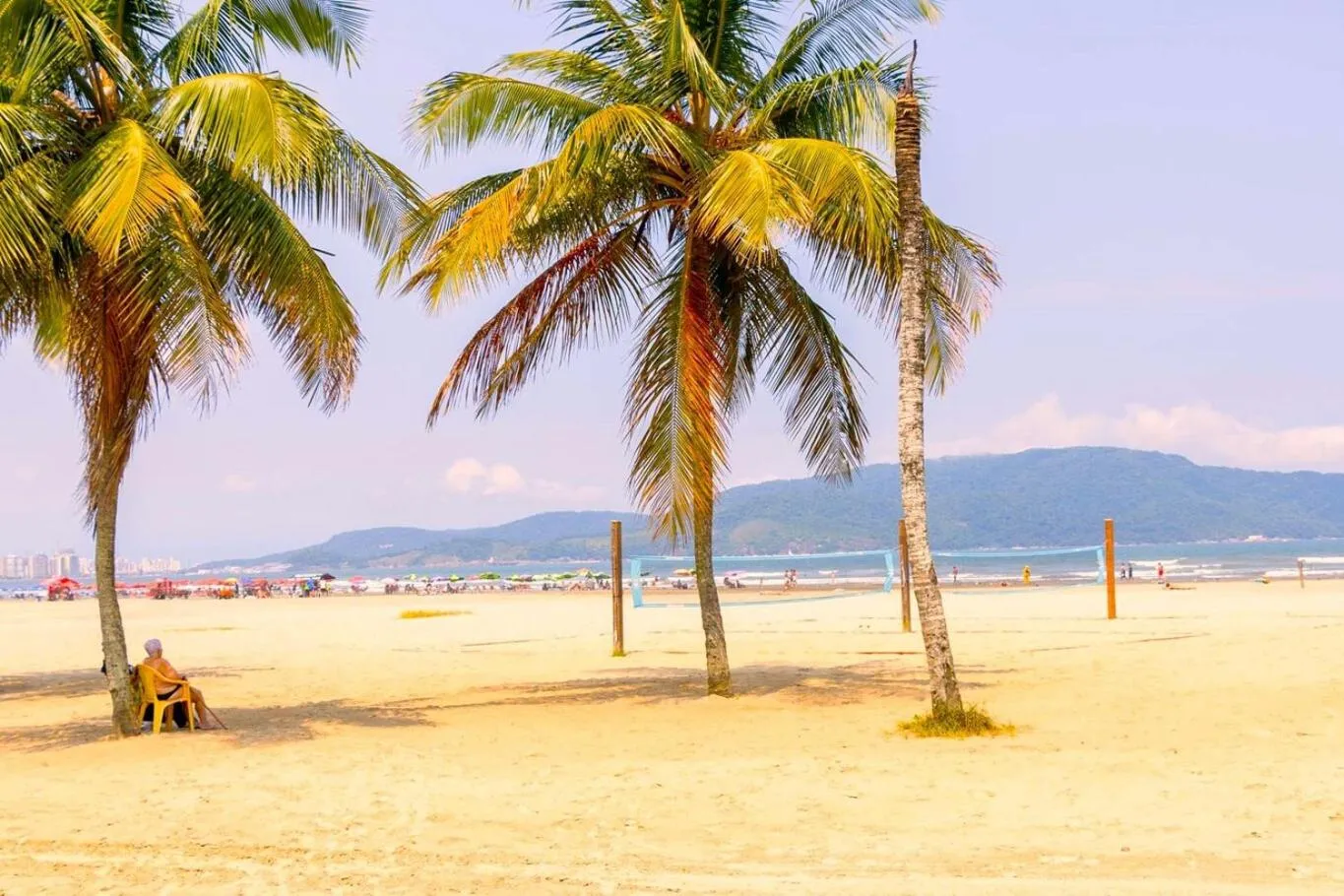 Confortavel Apartamento com Wi-Fi, pe na areia