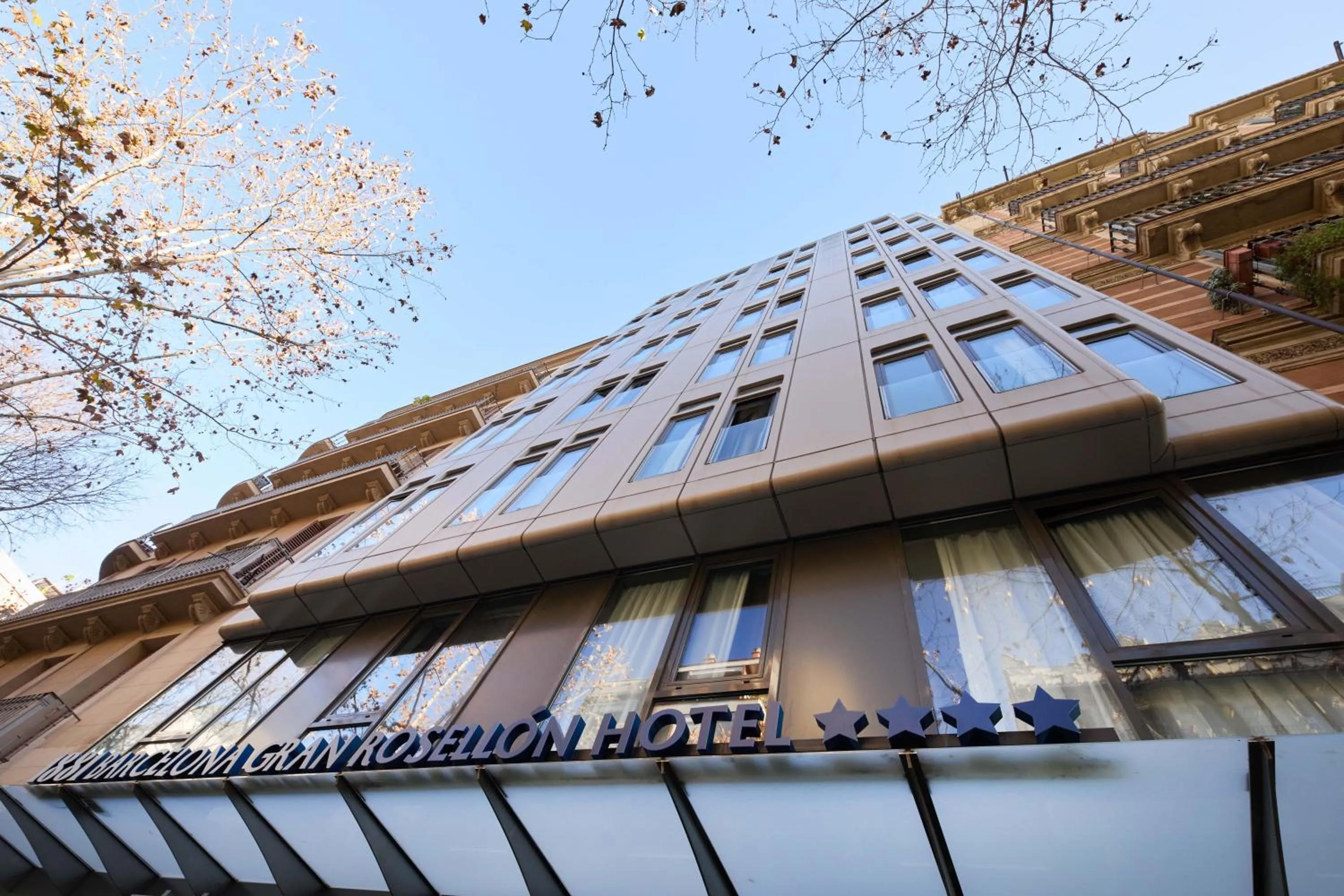 Property building in 1881 Barcelona Gran Rosellon Hotel