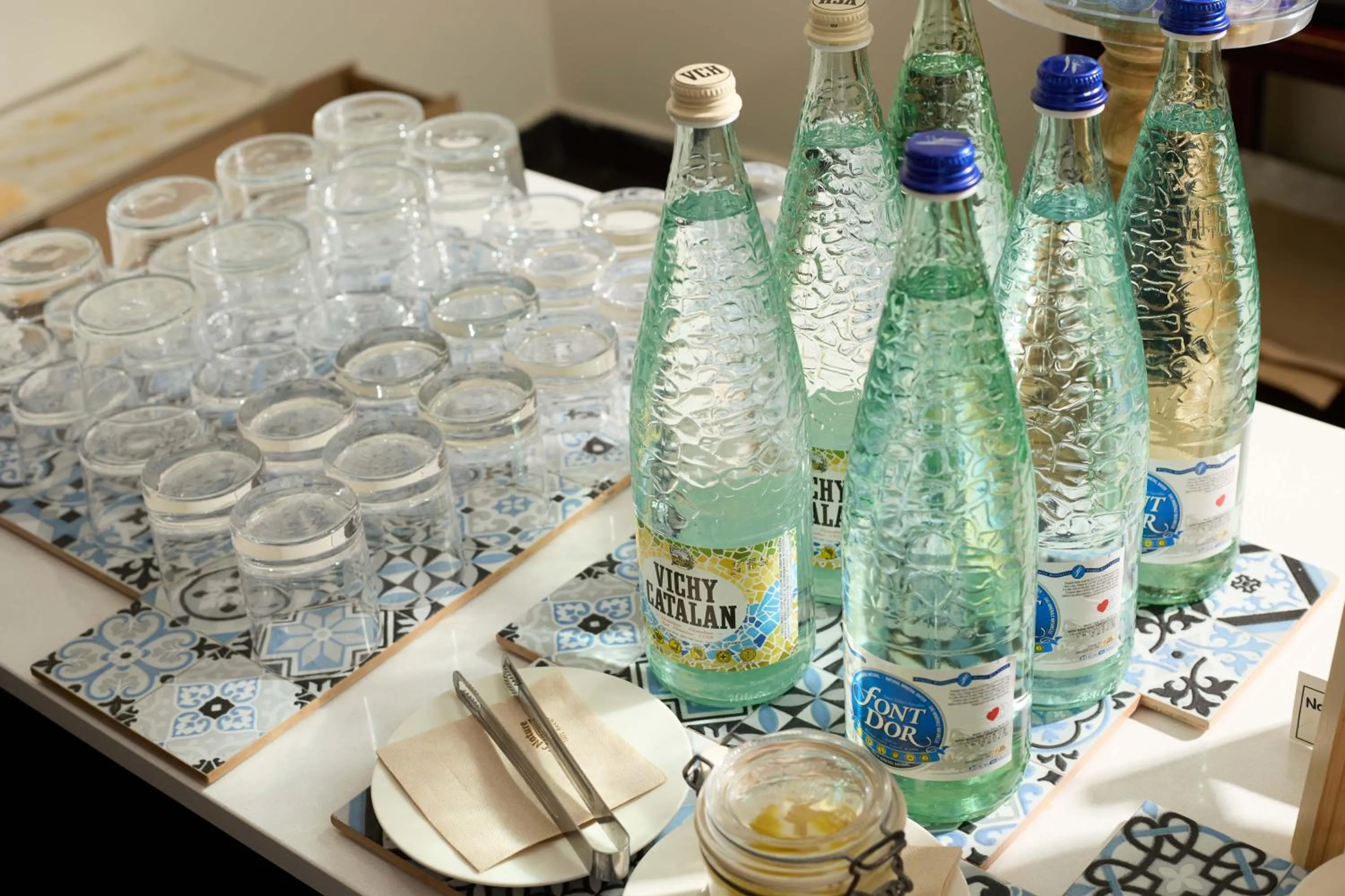 Restaurant/places to eat in 1881 Barcelona Gran Rosellon Hotel