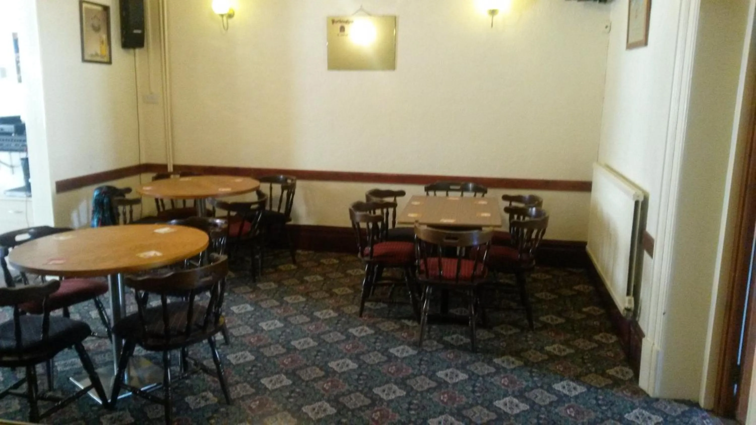 Restaurant/places to eat in Sharn Bek Hotel