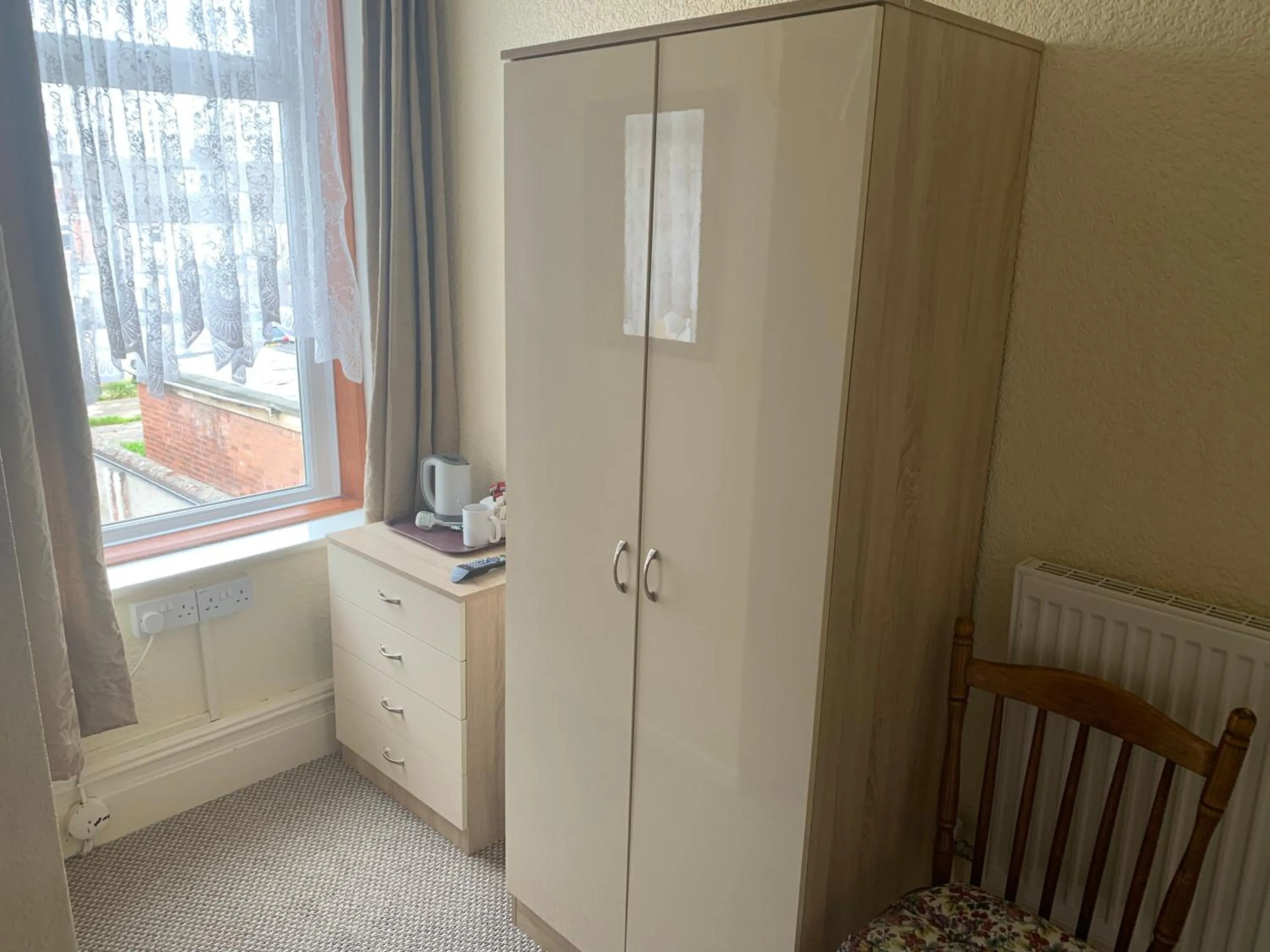 wardrobe in Sharn Bek Hotel