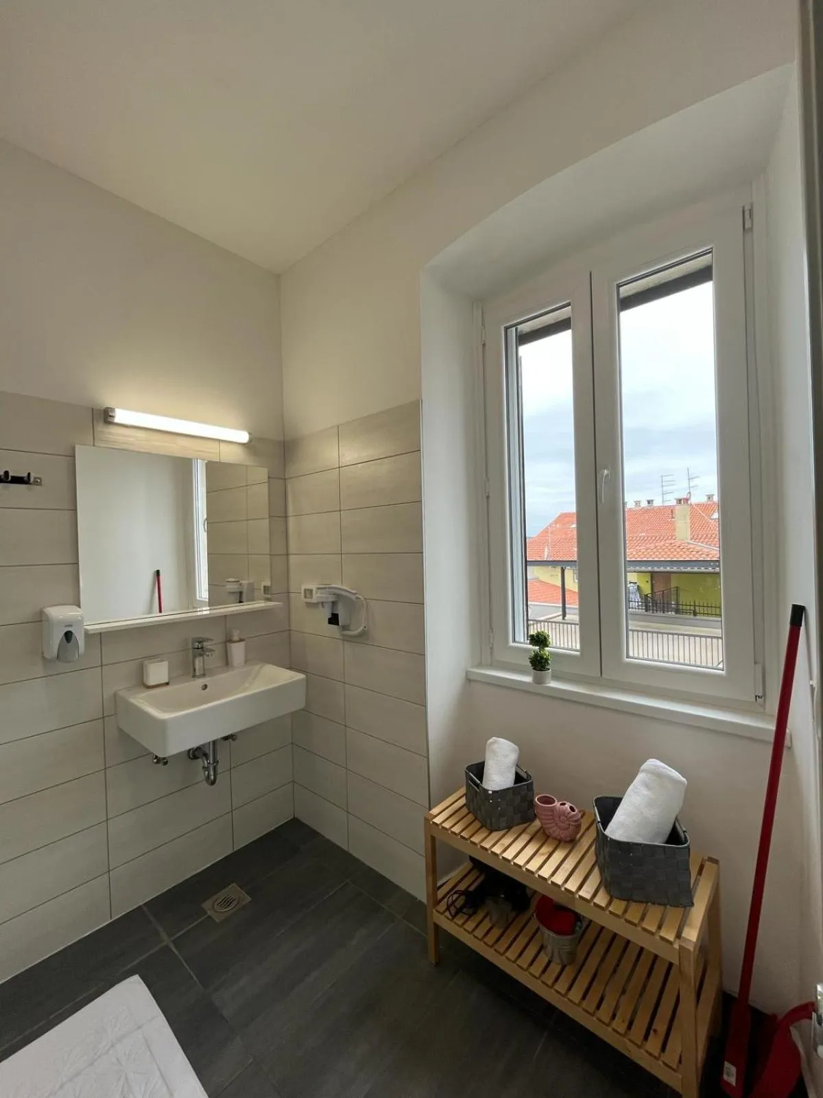 Apartment Arena