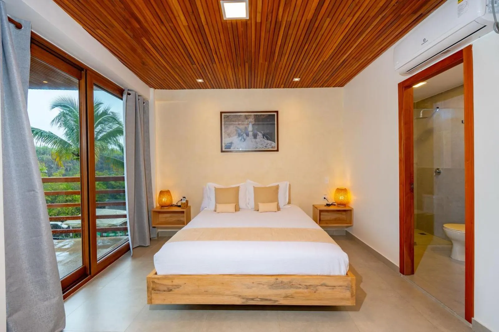 Bed in El Barranco Galapagos