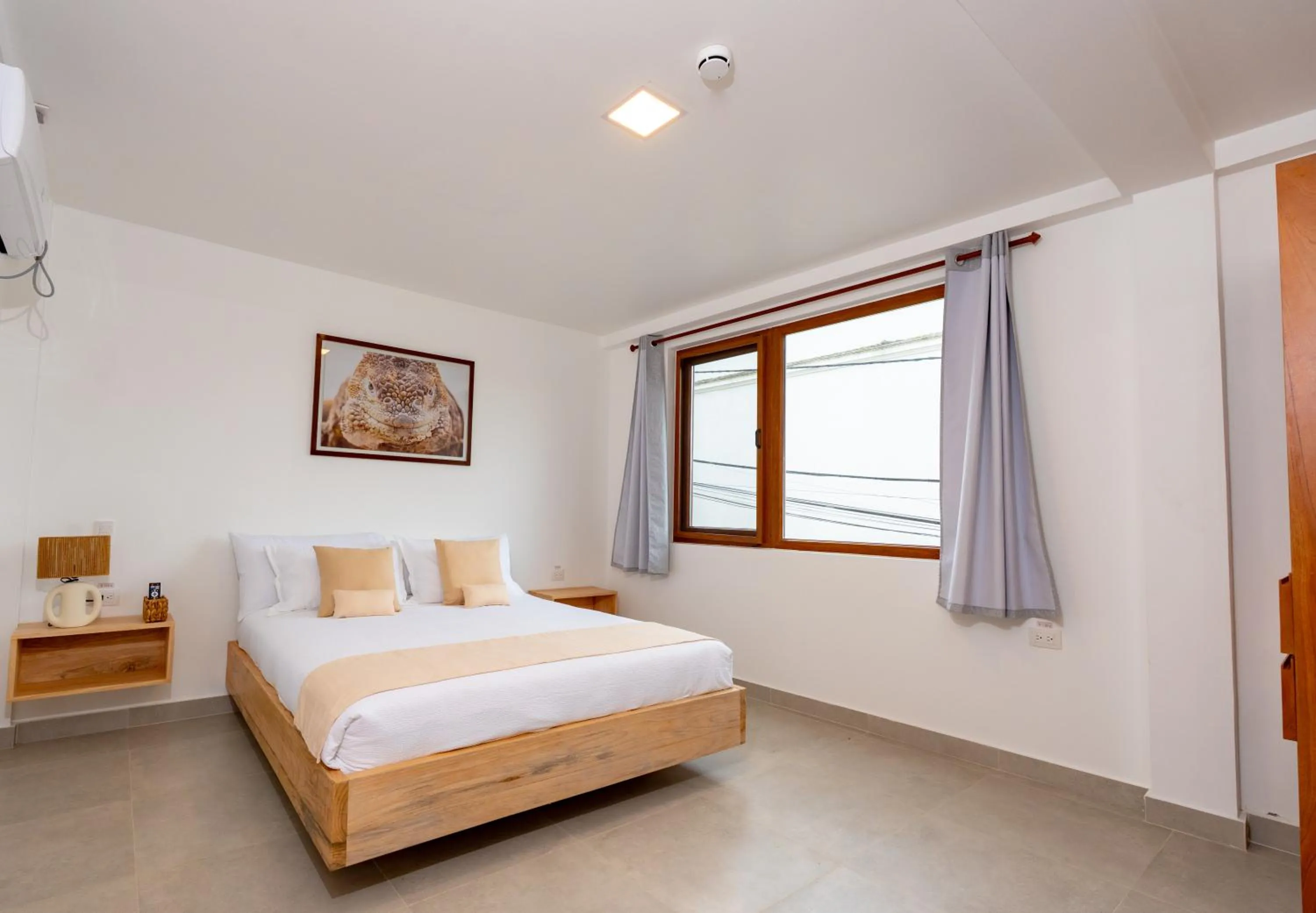 Bed in El Barranco Galapagos