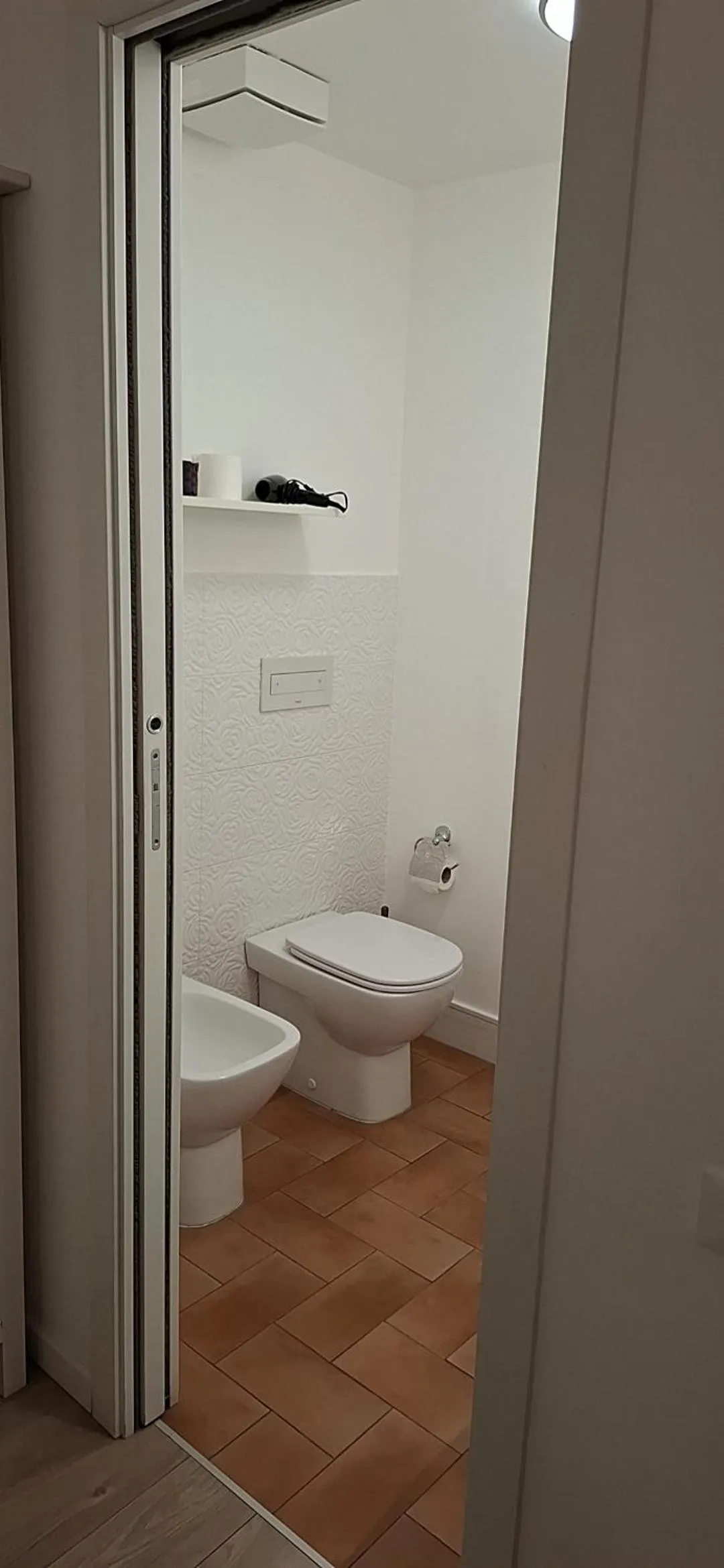 Toilet in B&B Teatro