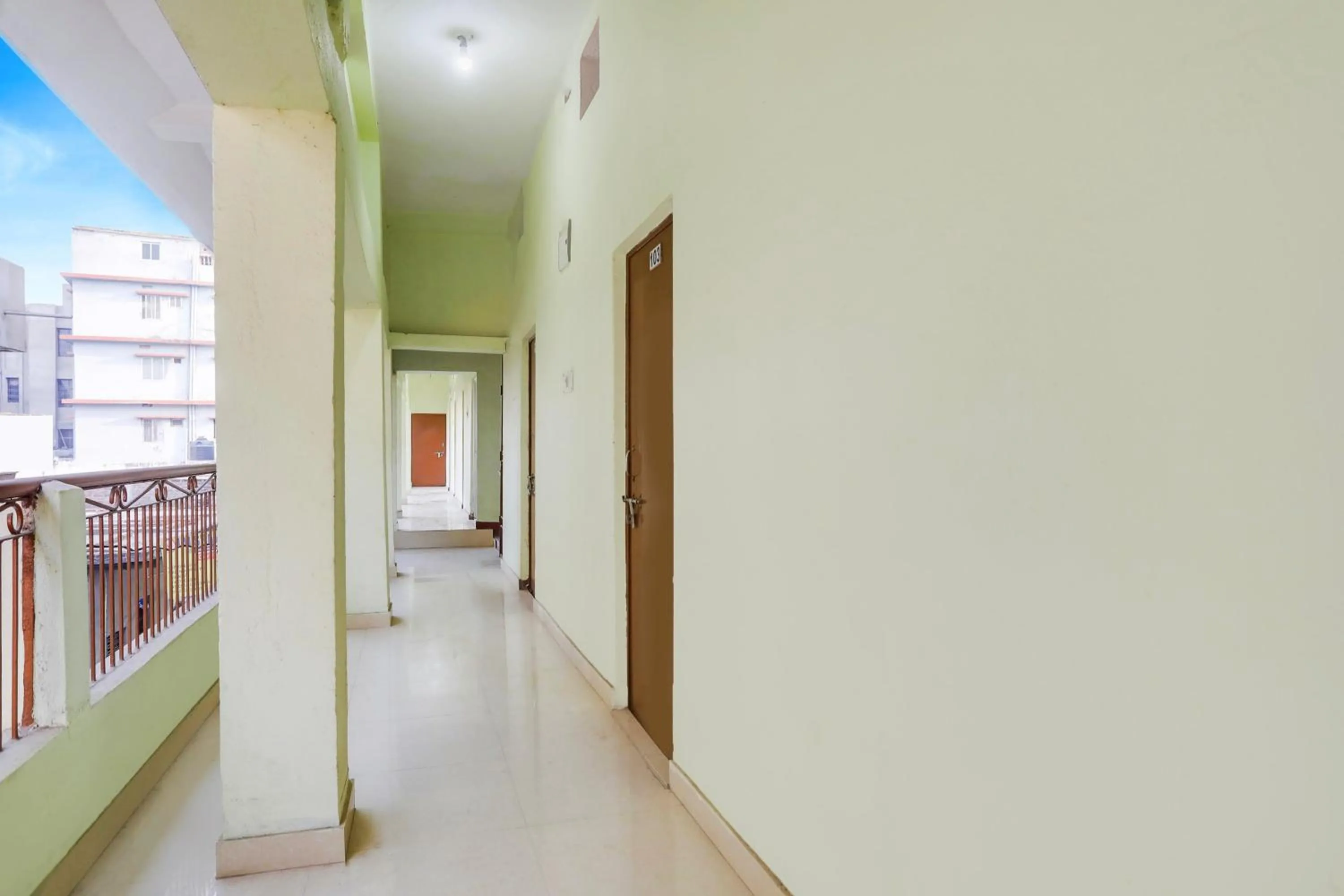 Lobby or reception in OYO Vinayaka Guest house