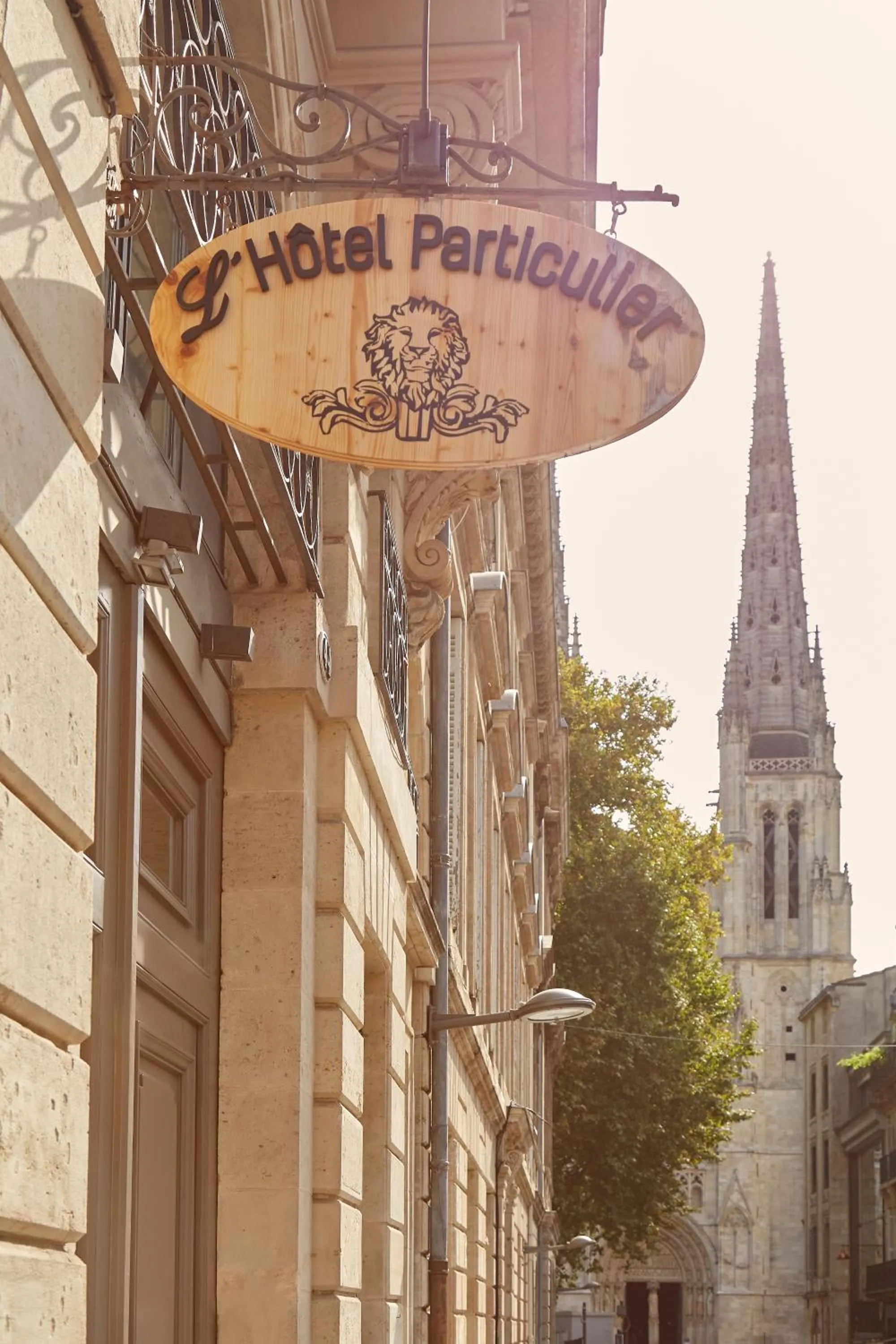 Property logo or sign in L'Hôtel Particulier Bordeaux