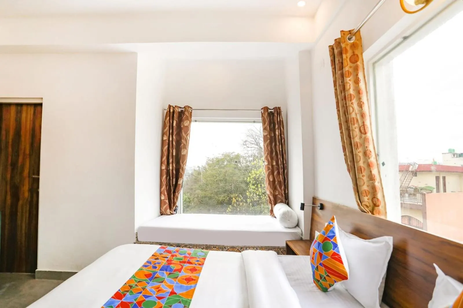 Balcony/Terrace, Bed in hotel-montreal rishikesh madhuban inn