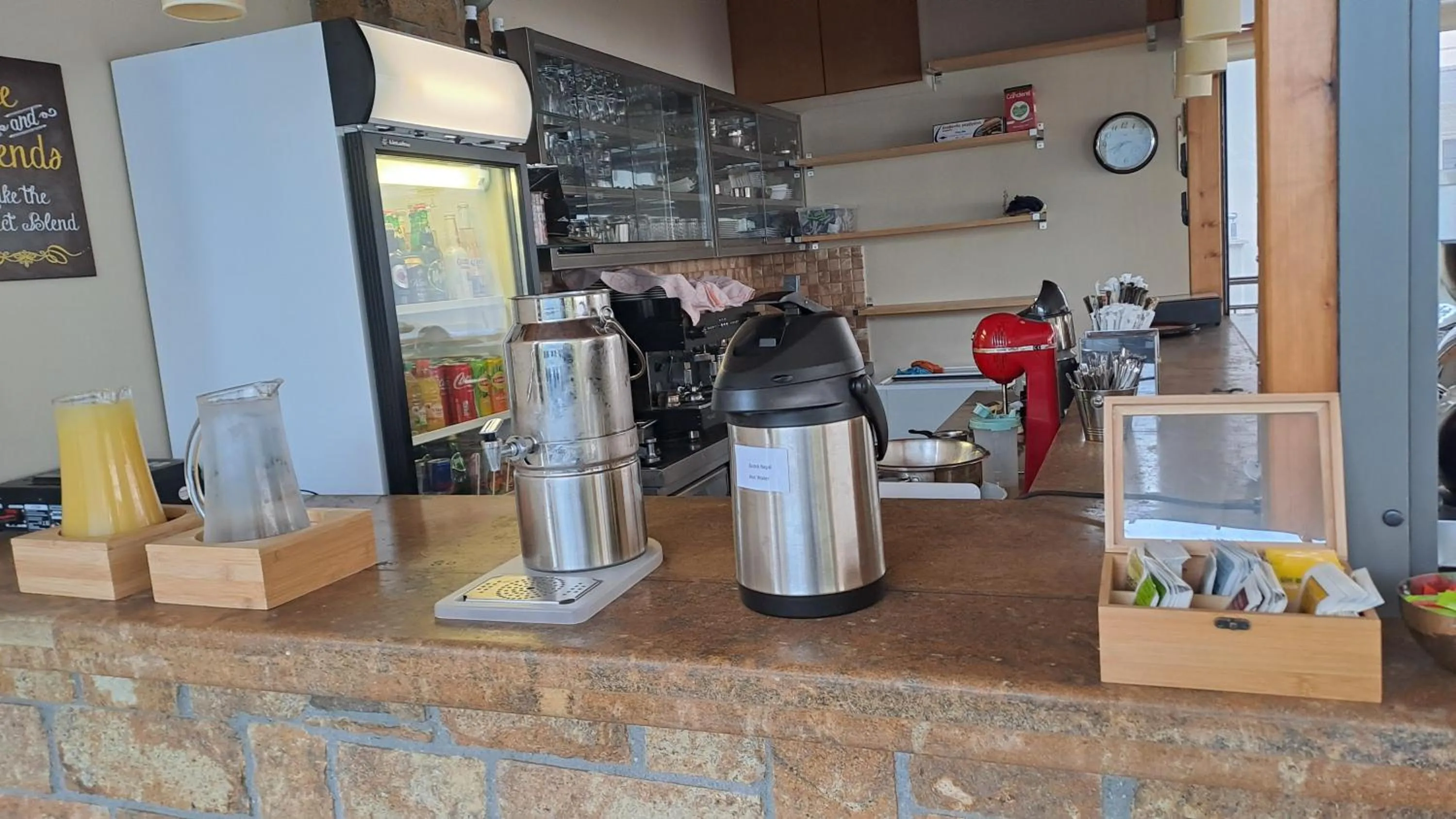 Breakfast in Artemis Plaza