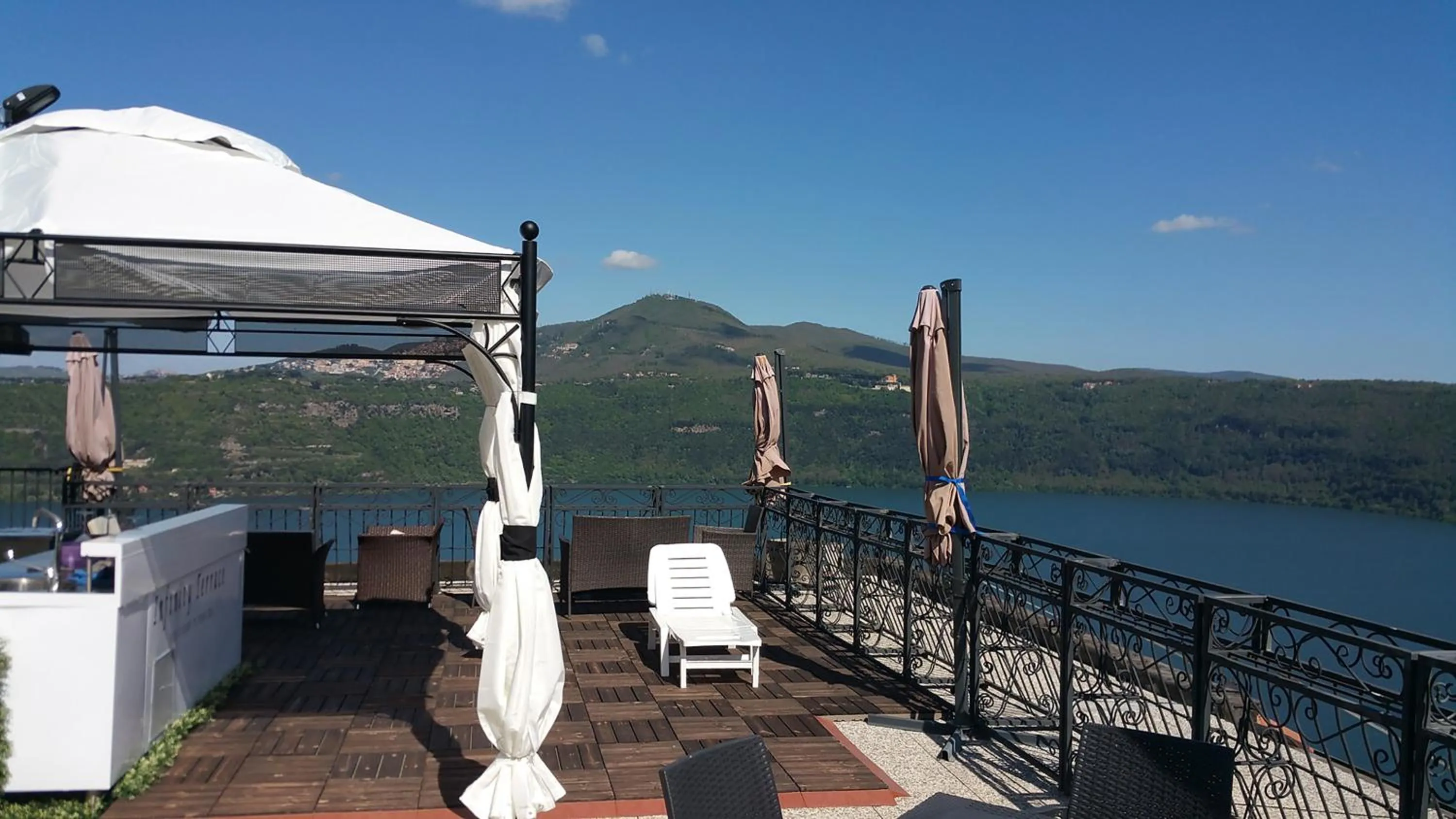 Balcony/Terrace in Hotel Castel Gandolfo